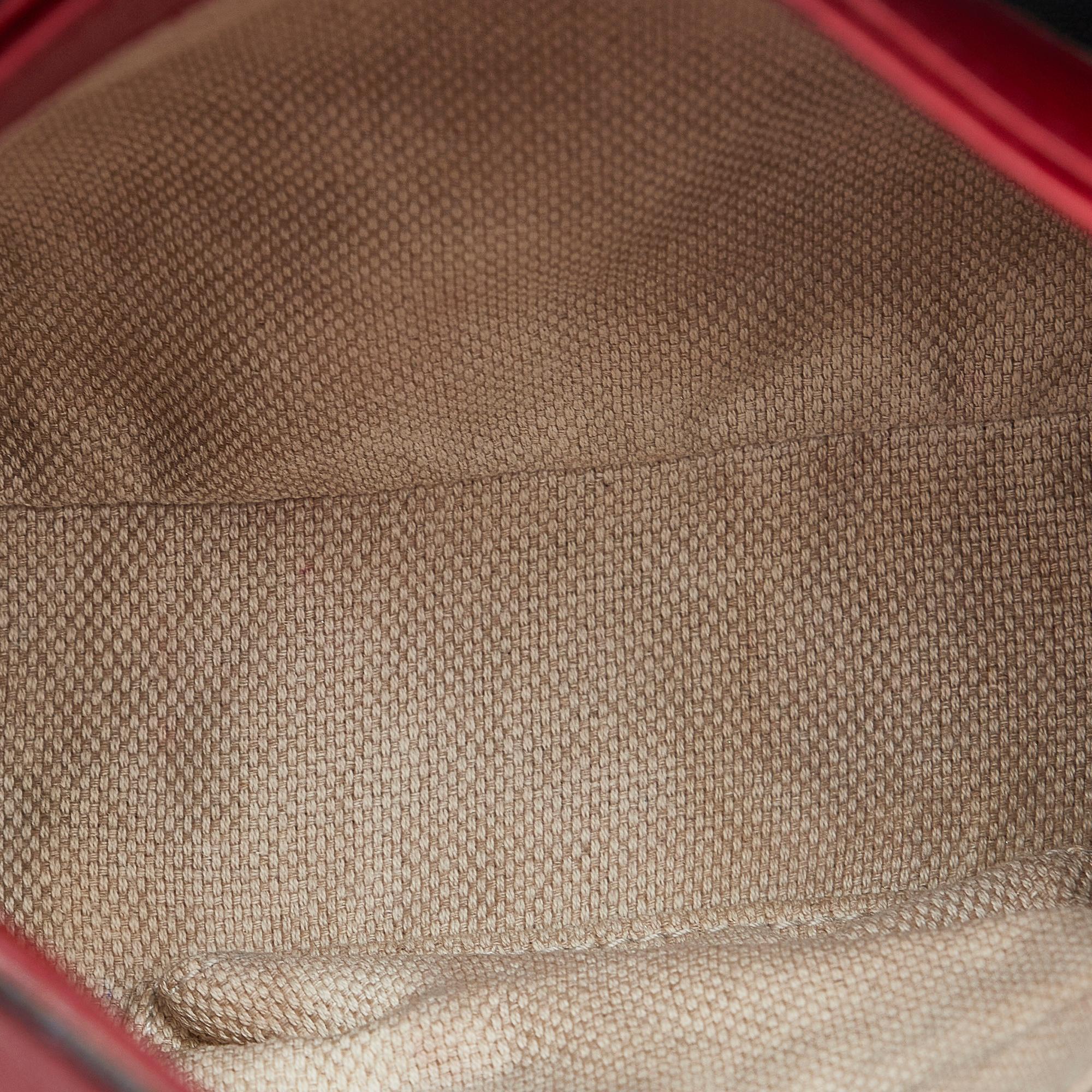 Gucci Soho Chain Shoulder Bag (SHG-6DEGXi)