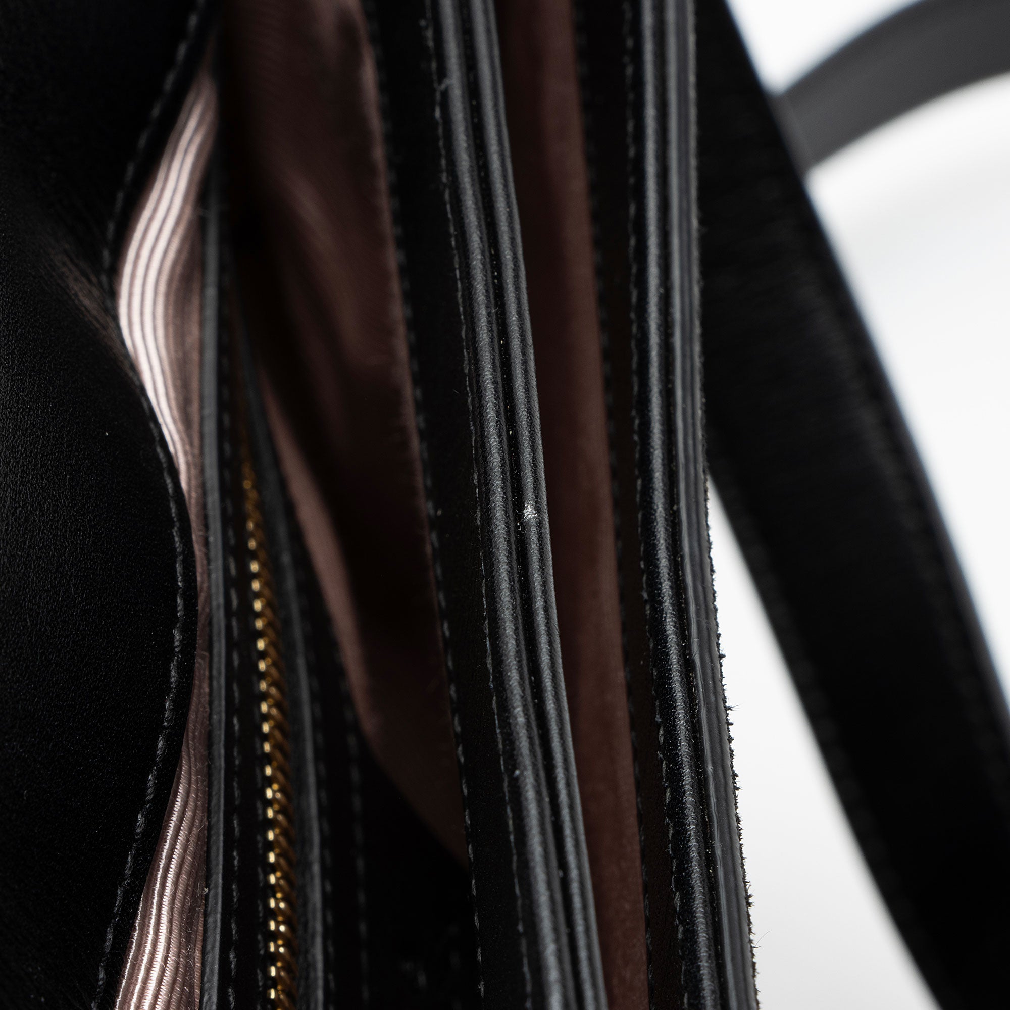 Gucci Suede Arli Medium Shoulder Bag