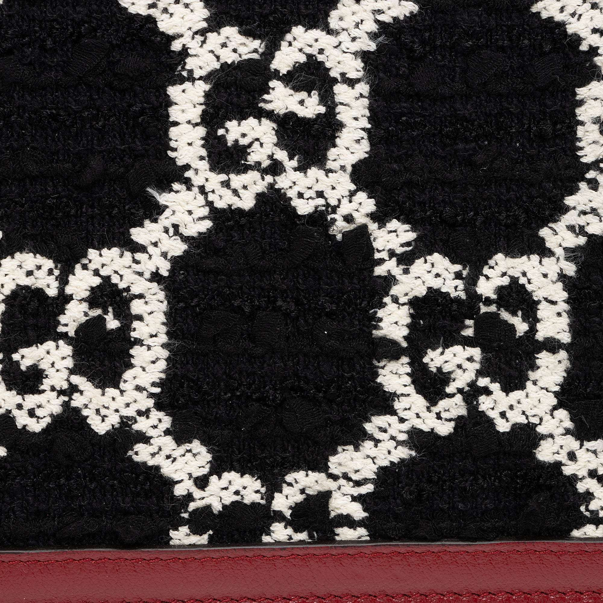 Gucci GG Tweed Dionysus Medium Shoulder Bag