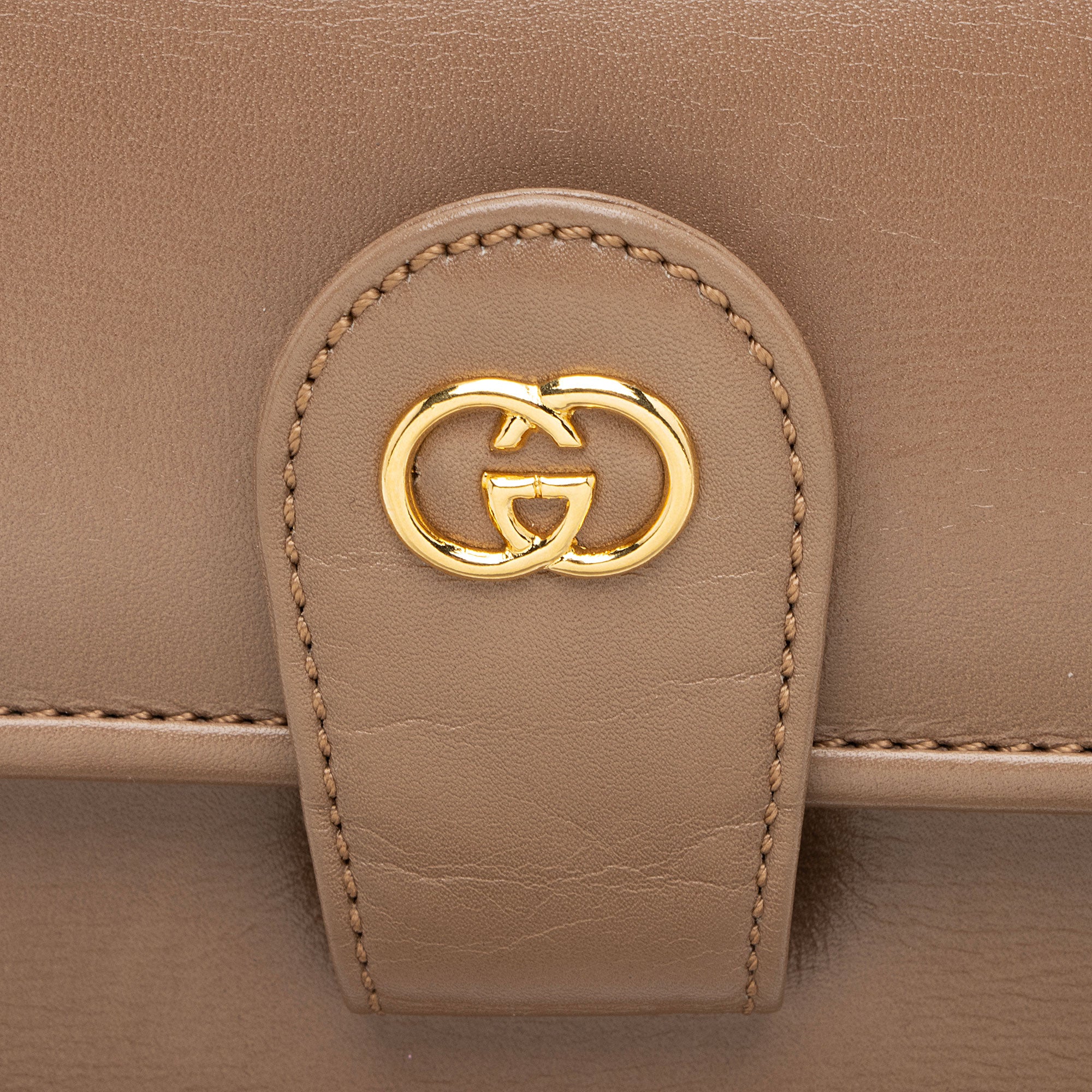 Gucci Vintage Leather Interlocking G Flap Crossbody