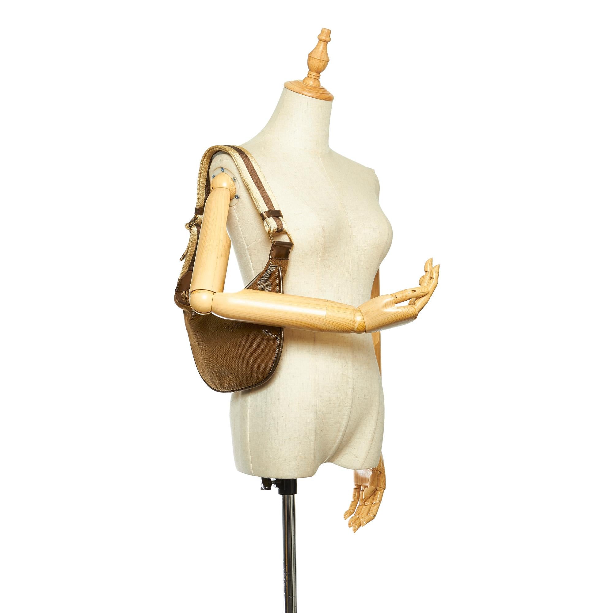 Gucci Web Canvas Shoulder Bag (SHG-32365)