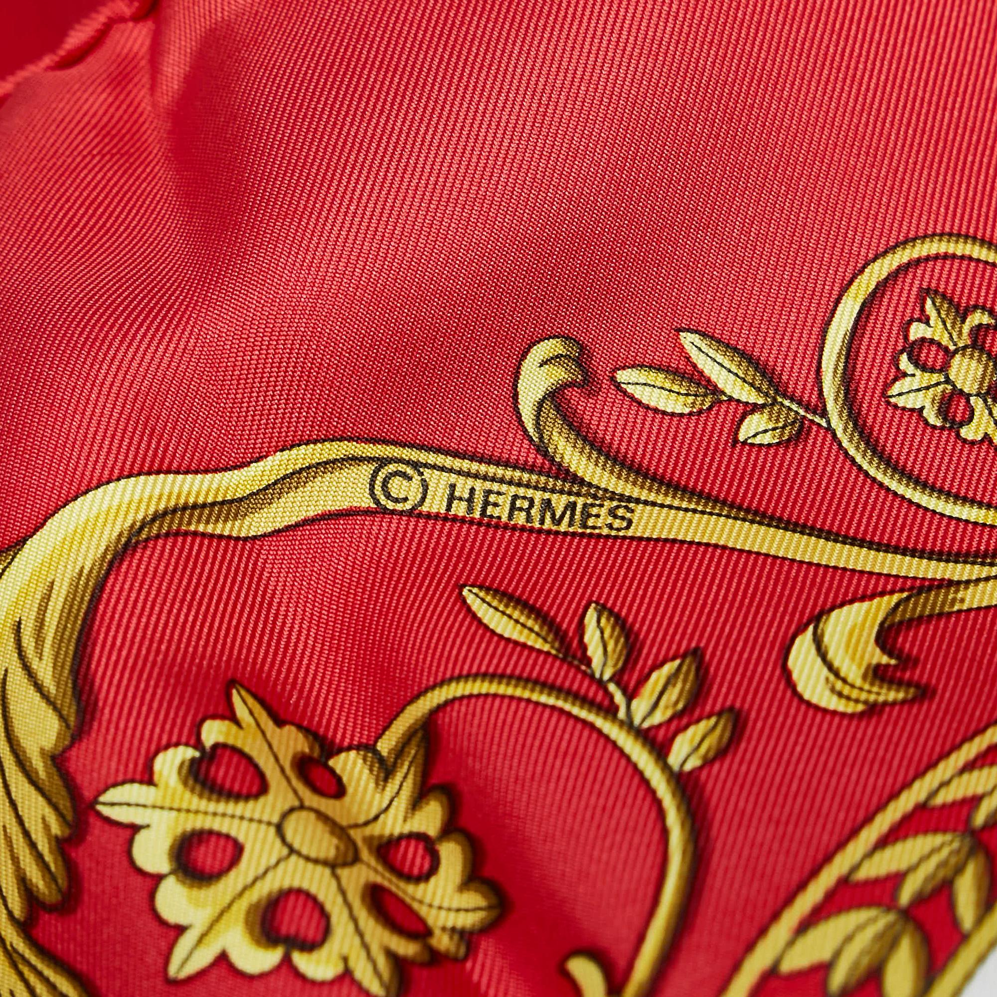 Hermes La Promenade De Longchamps Silk Scarf (SHG-92tB0T)