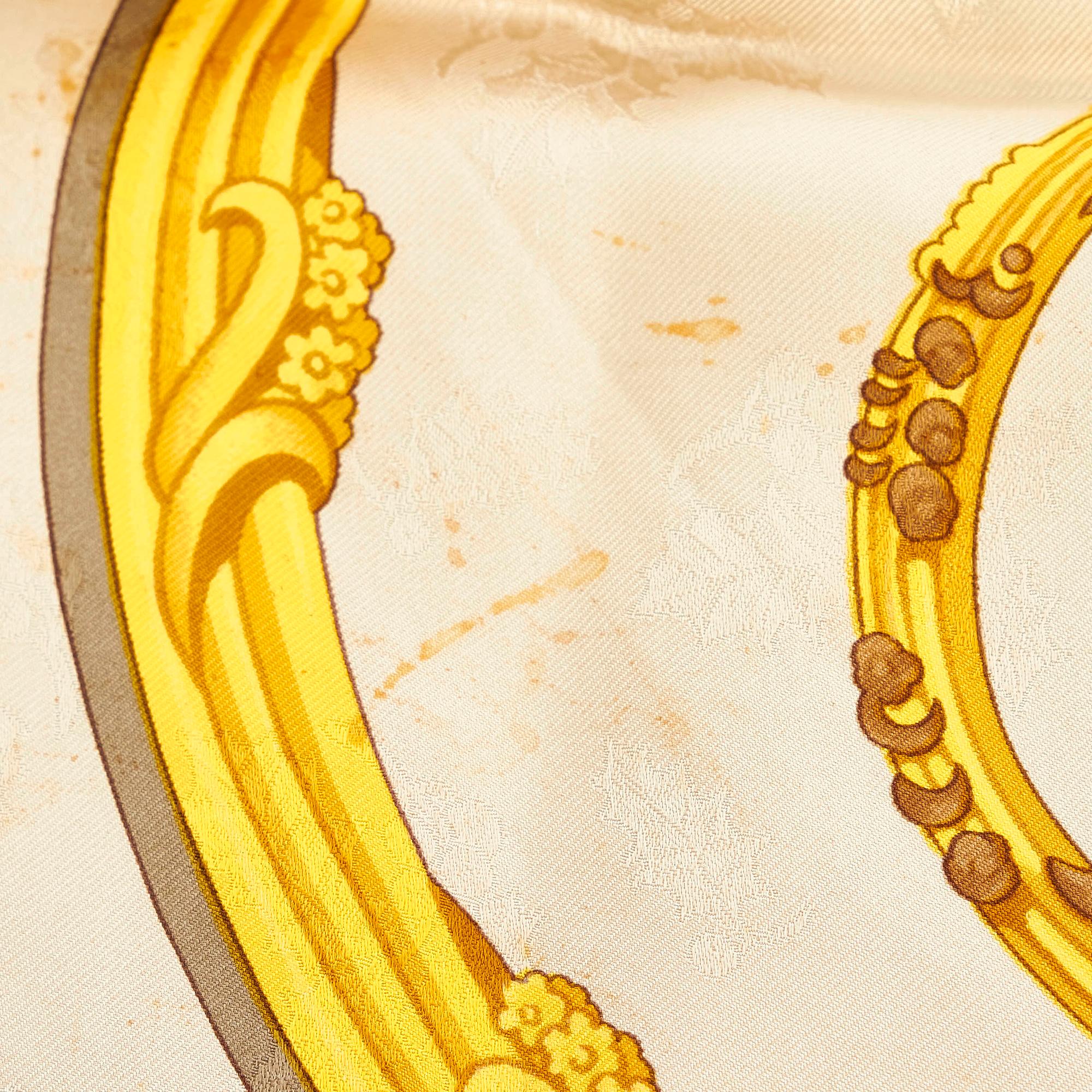 Hermes Plumes et Grelots Silk Scarf (SHG-VFpLbh)