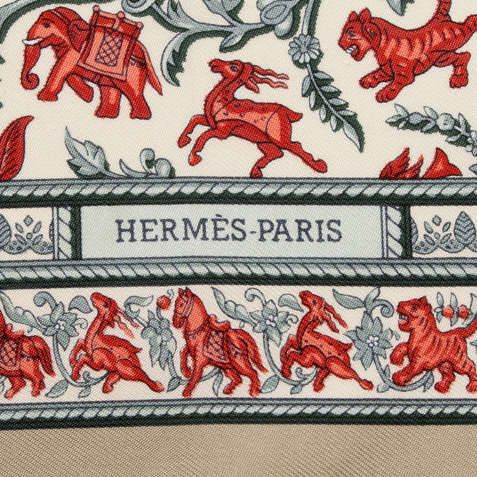 Hermes Silk Chasse En Inde Pocket Square 40cm Scarf (SHF-CH1JE3)