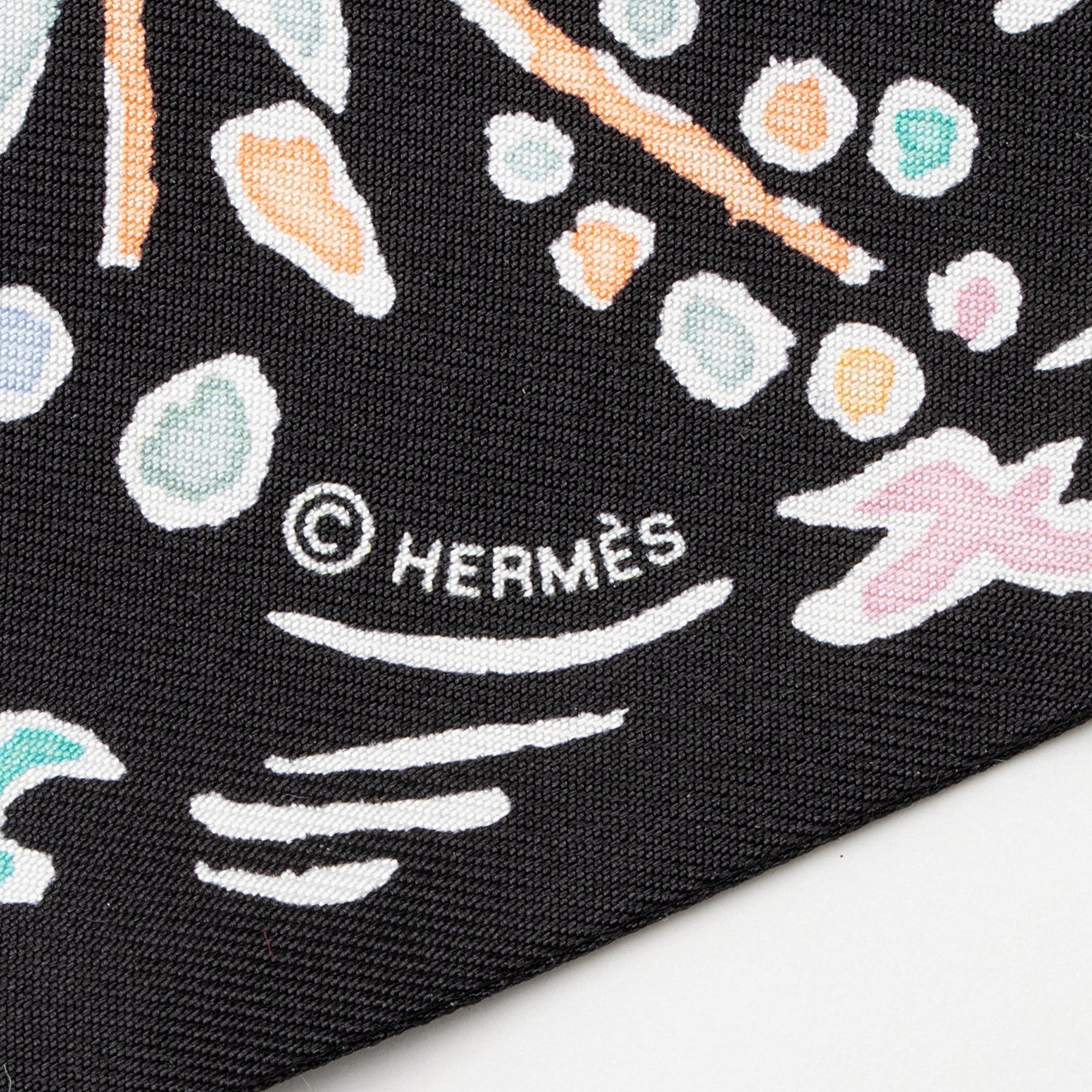 Hermes Silk Isola di Primavera Twilly Scarf (SHF-Yrgi2P)