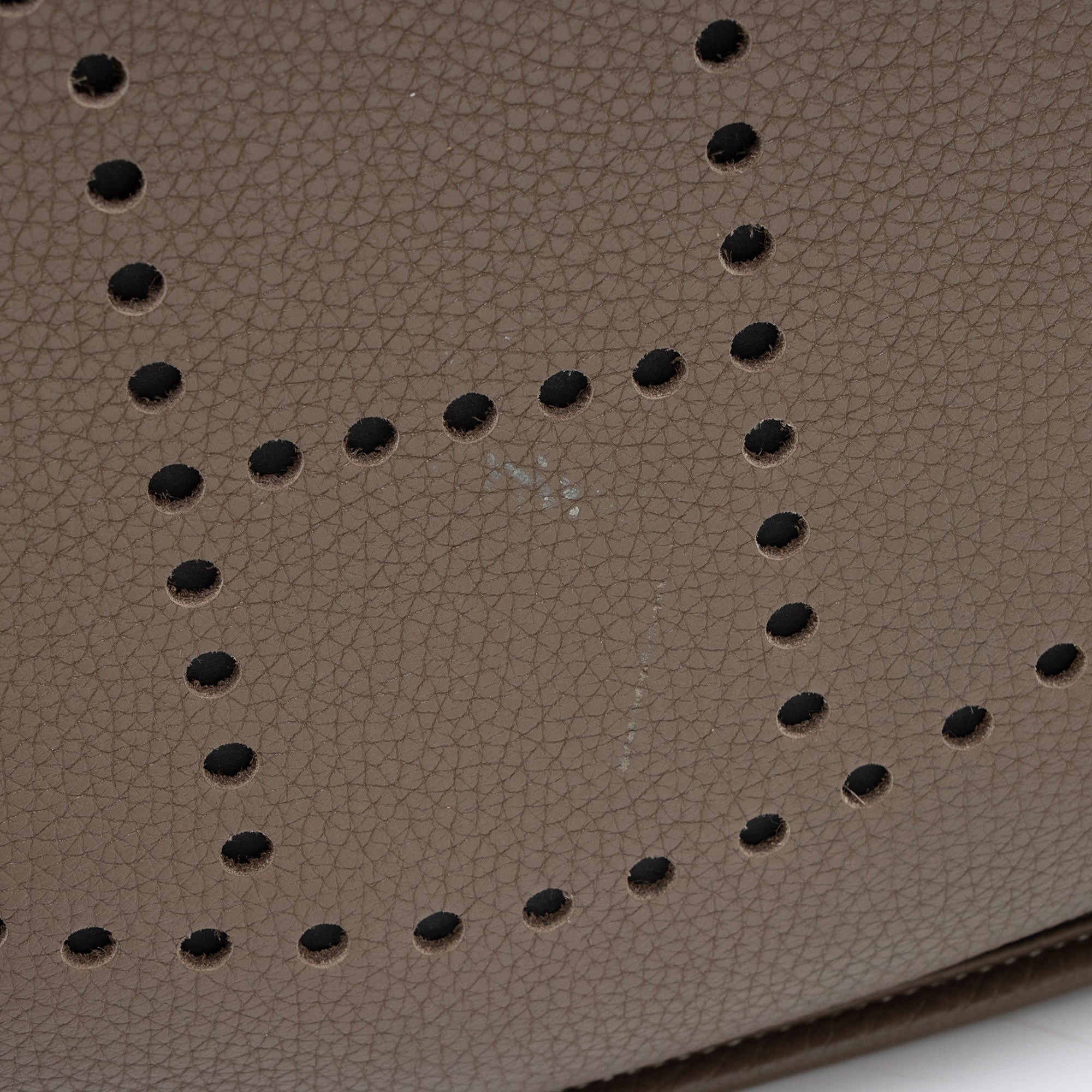 Hermes Taurillon Clemence Evelyne III PM Shoulder Bag