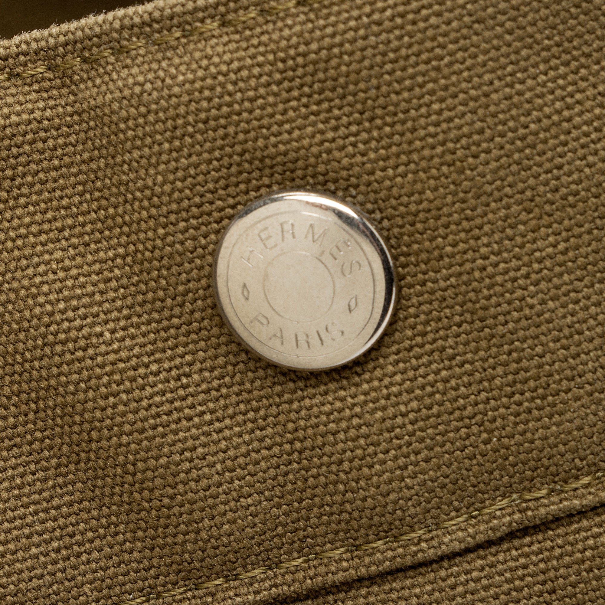 Hermes Toile Fourre Tout MM Tote (SHF-AVQQmL)