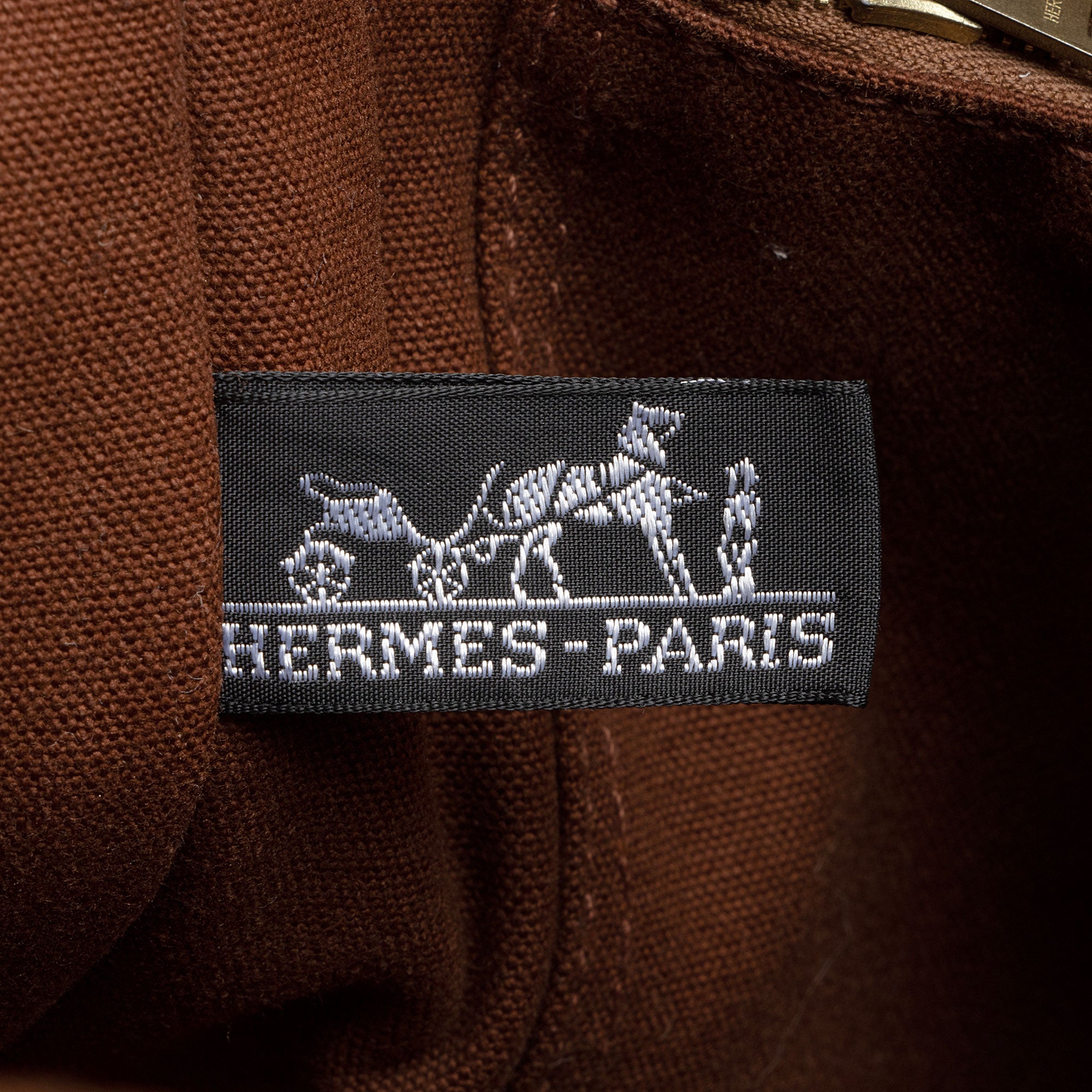 Hermes Vintage Canvas Herline MM Tote (SHF-ZDuu4C)