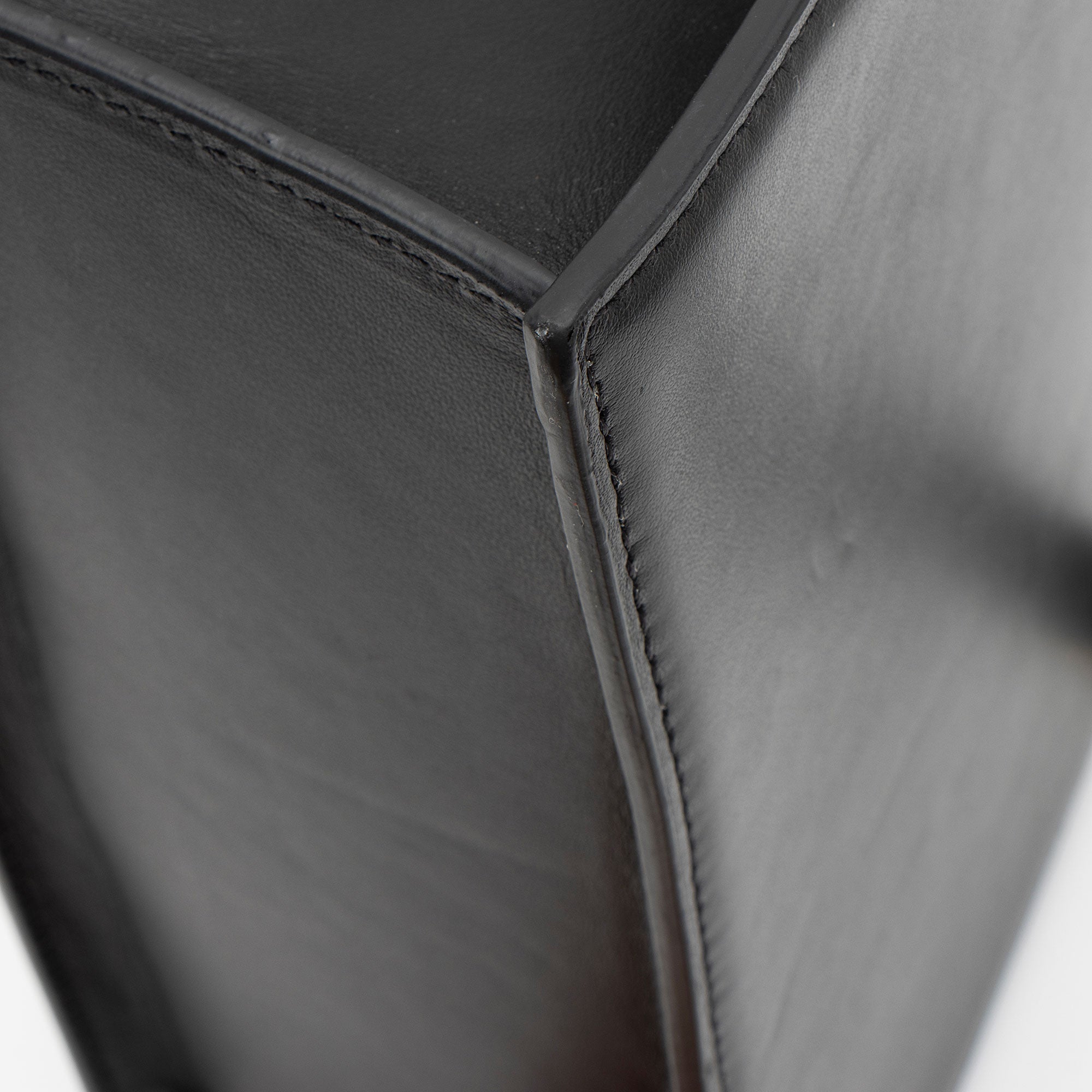Jacquemus Leather Le Chiquito Moyen Large Bag (SHF-J9XyYK)