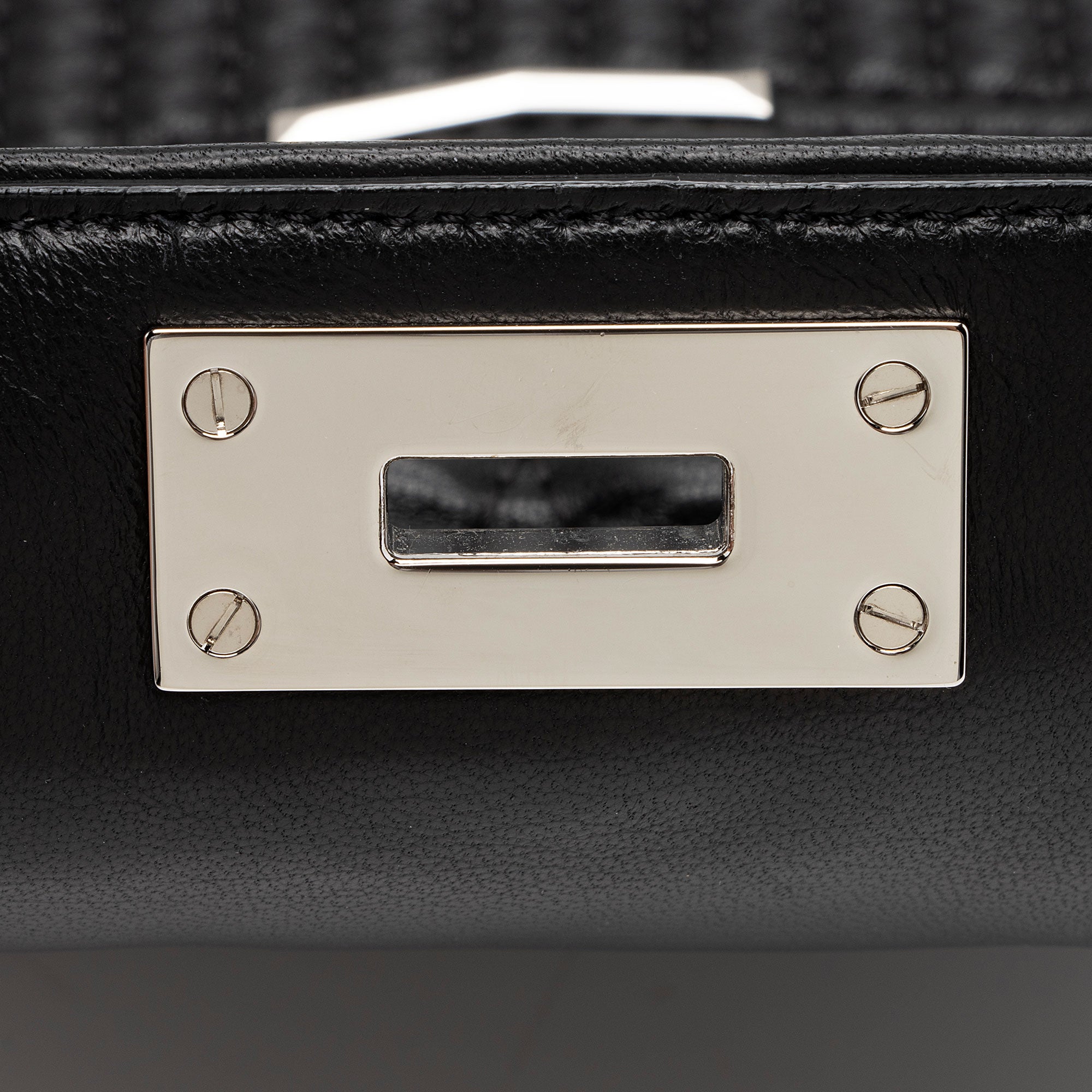 Jimmy Choo Leather Helia Chain Crossbody (SHF-OnL3YG)
