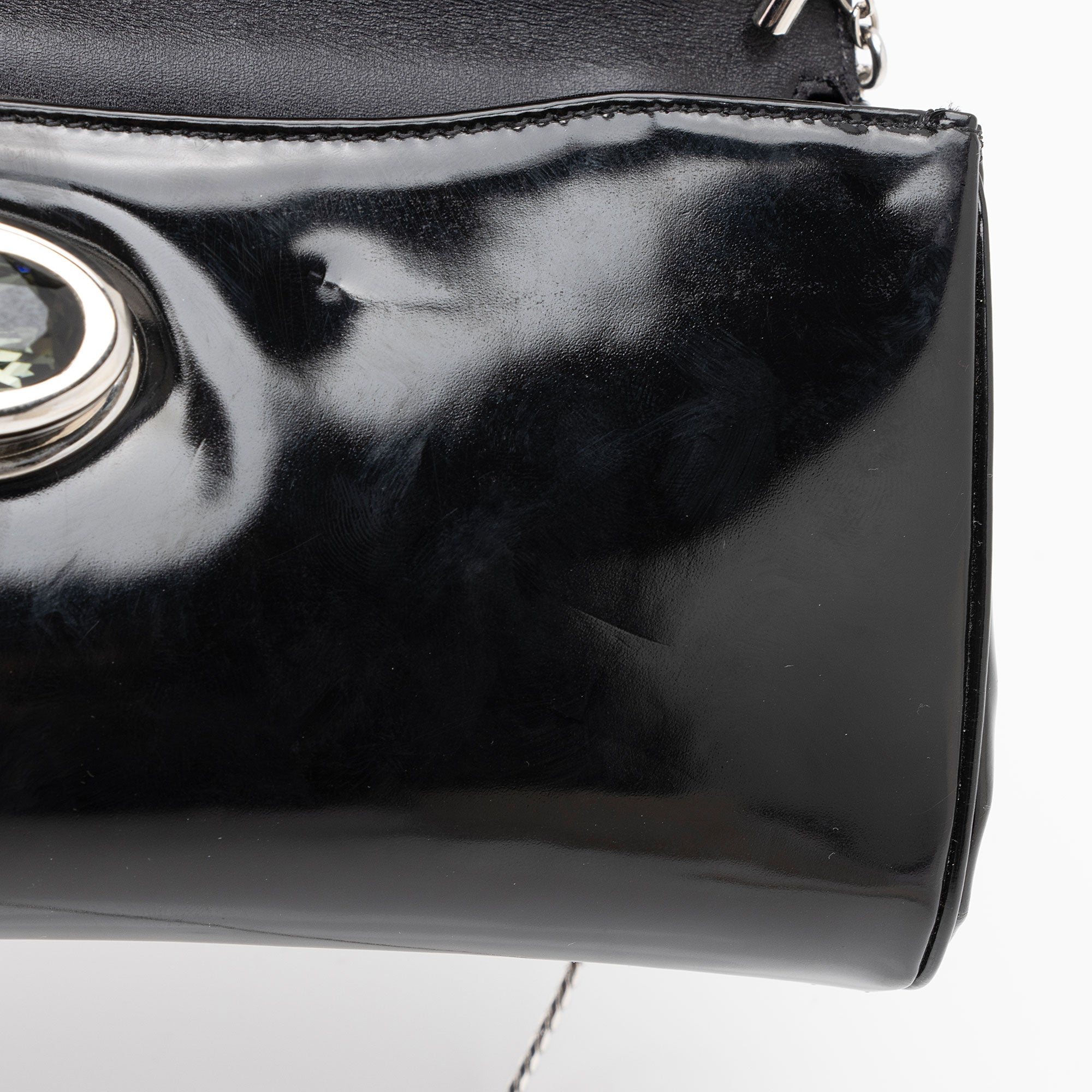 Judith Leiber Patent Leather Crystal Turnlock Clutch (SHF-D1Or7j)