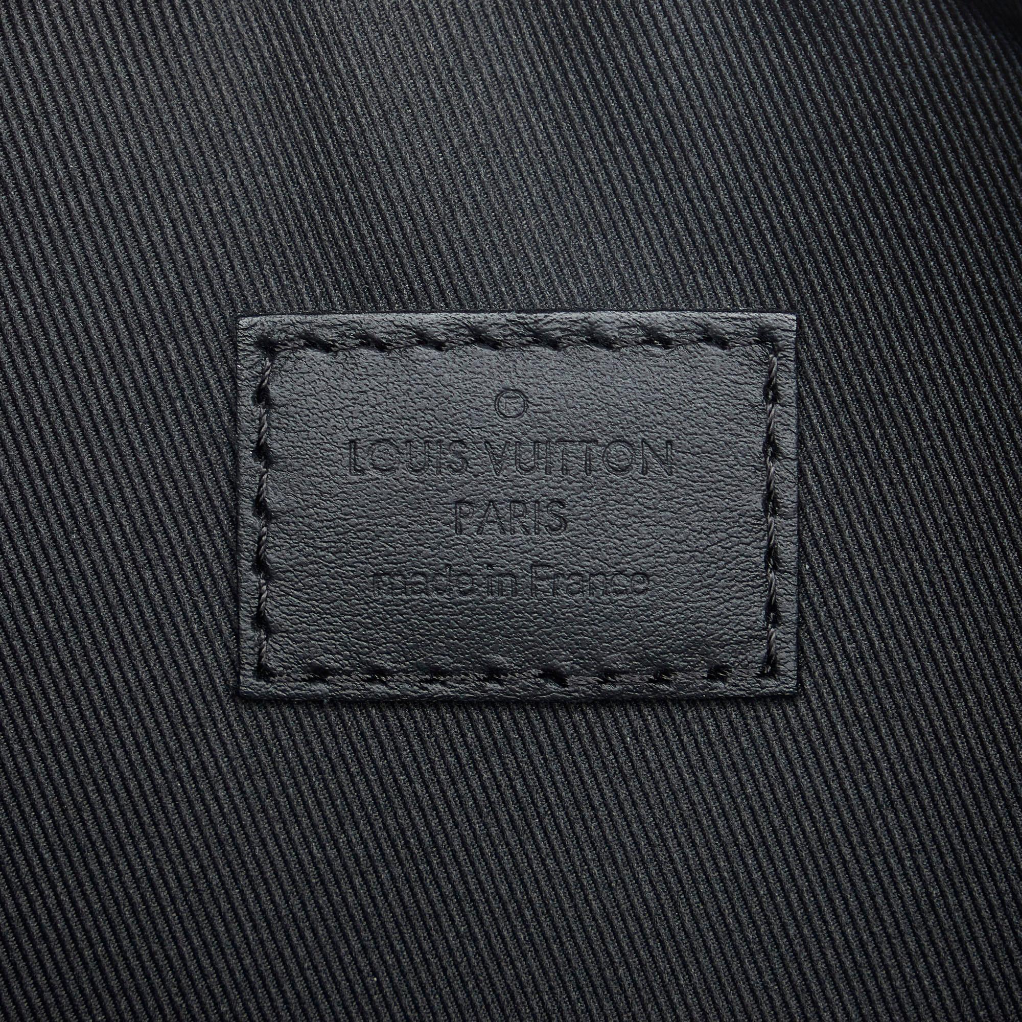 Louis Vuitton Aerogram Takeoff Pouch (SHG-O44QUZ)
