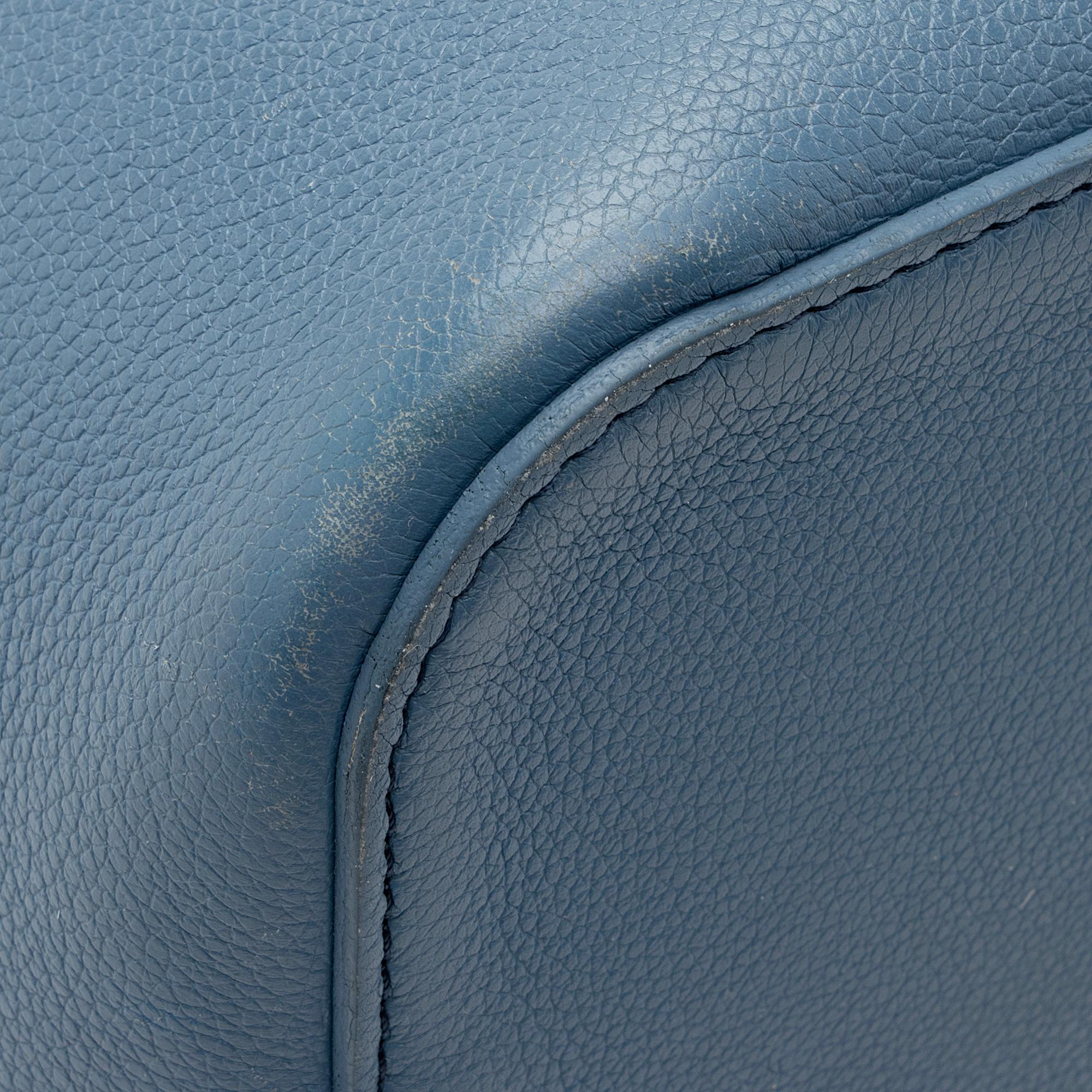 Louis Vuitton Calfskin Lockme Bucket Bag (SHF-ScNH8i)