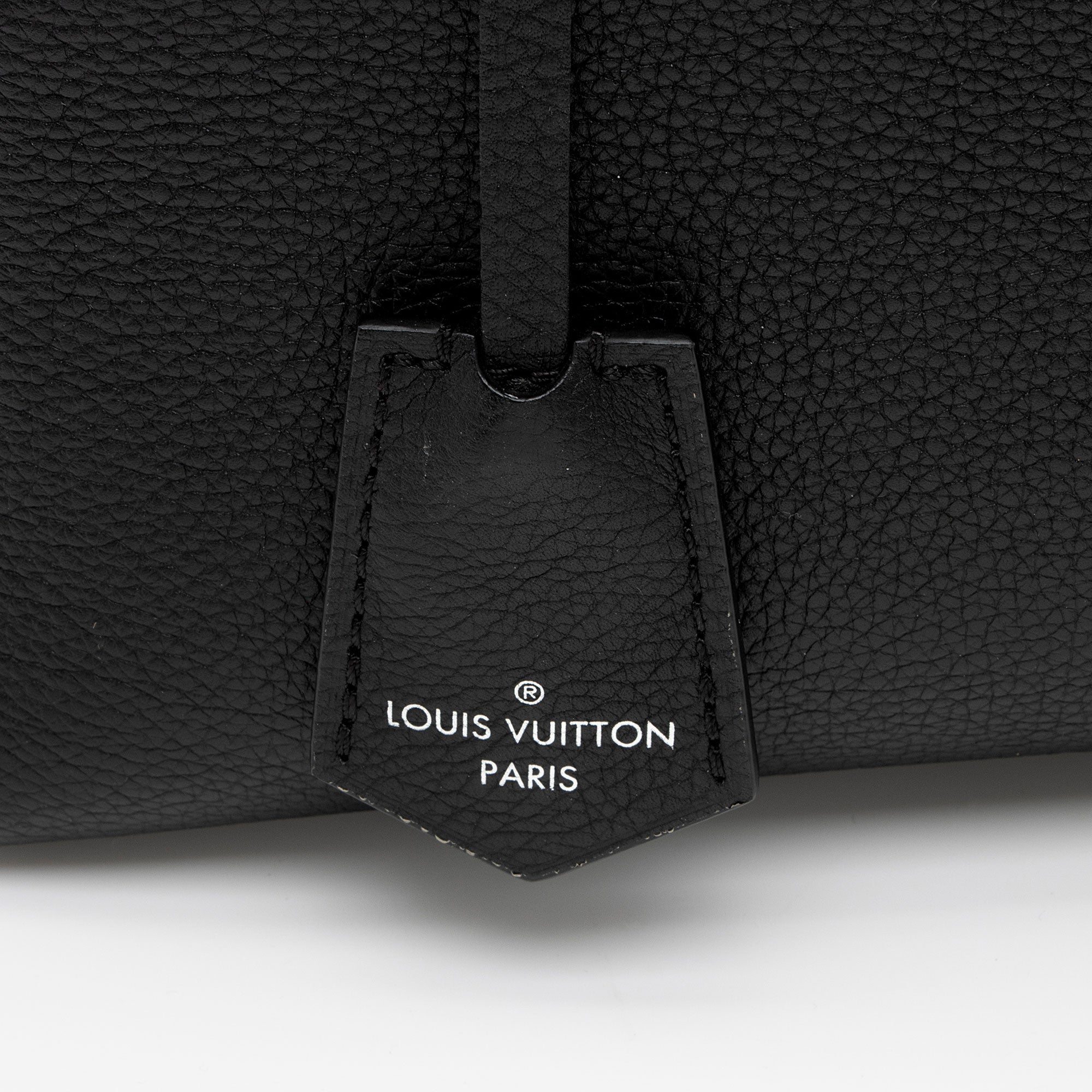Louis Vuitton Calfskin Lockme Cabas Tote (SHF-UGxtjx)