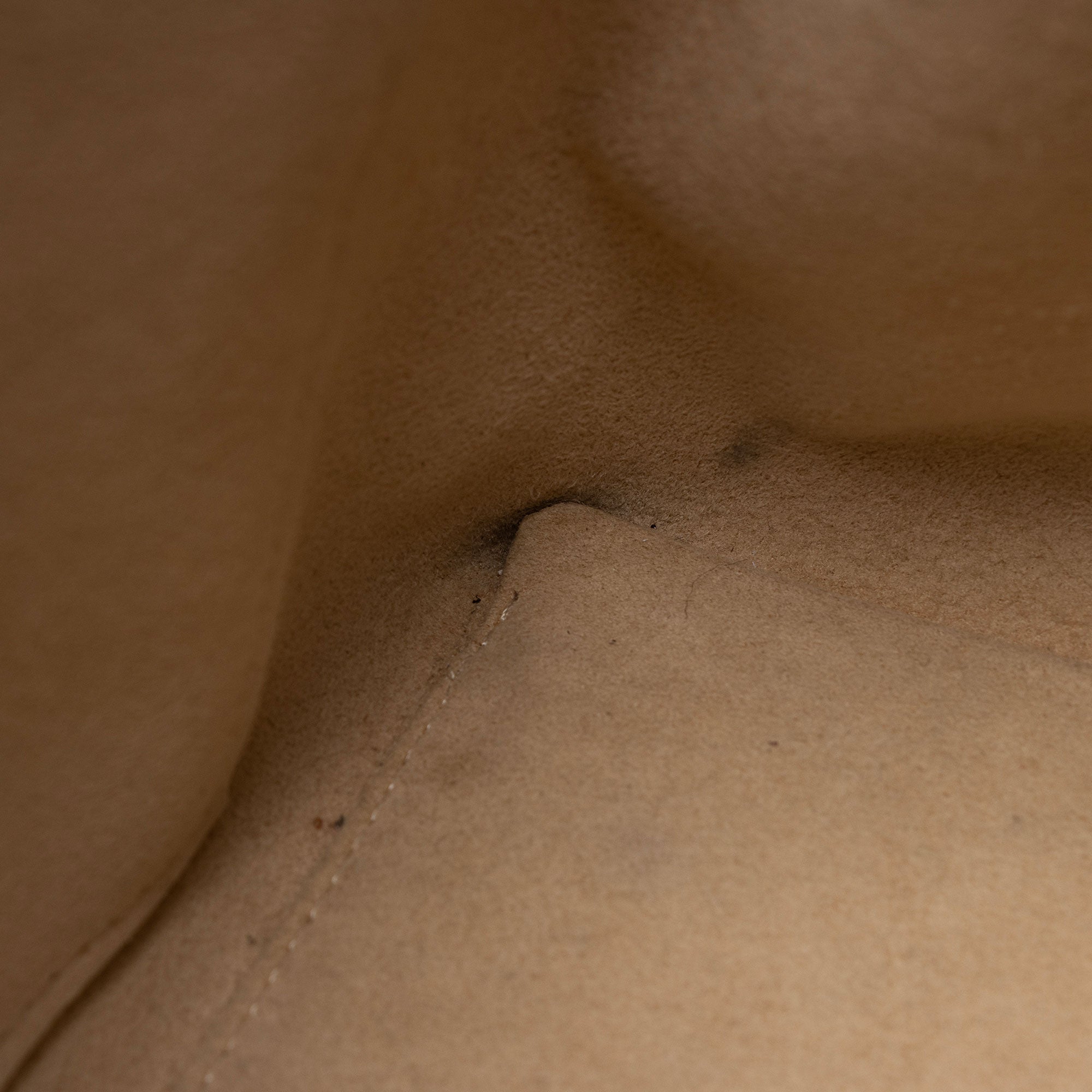 Louis Vuitton Calfskin Lockme Day Tote (SHF-4AIww8)