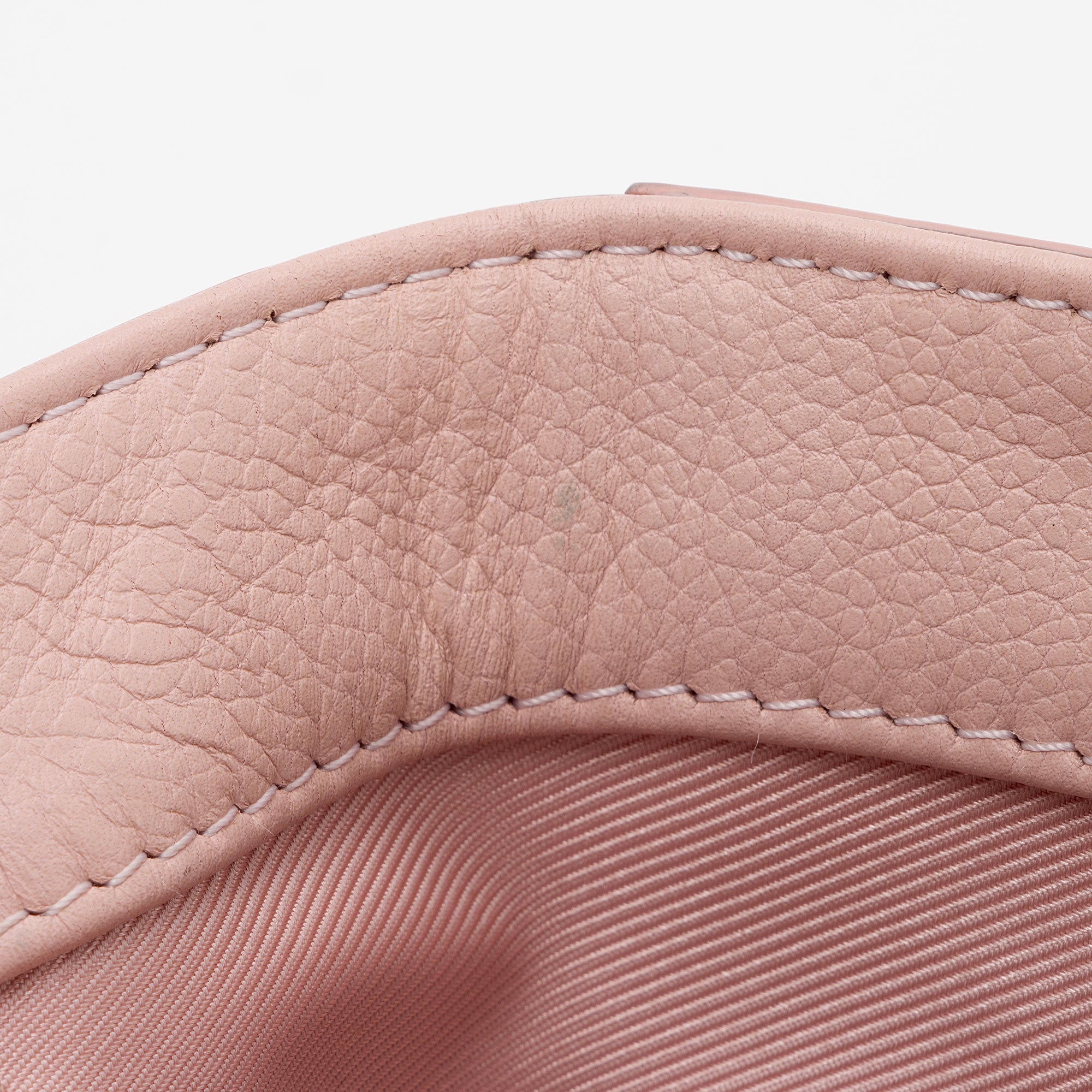 Louis Vuitton Calfskin Lockme II BB Shoulder Bag (SHF-6J0mNj)