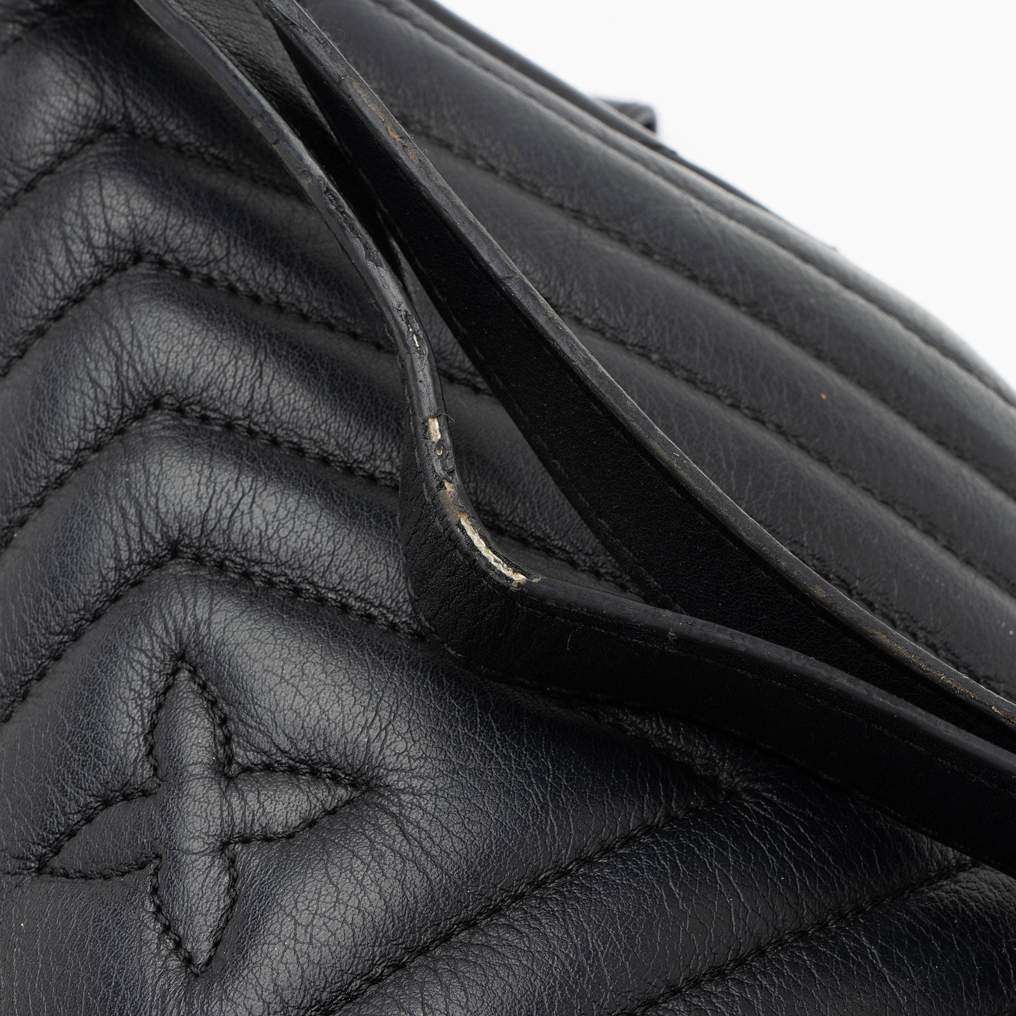 Louis Vuitton Calfskin New Wave Bumbag (SHF-A6VmnN)