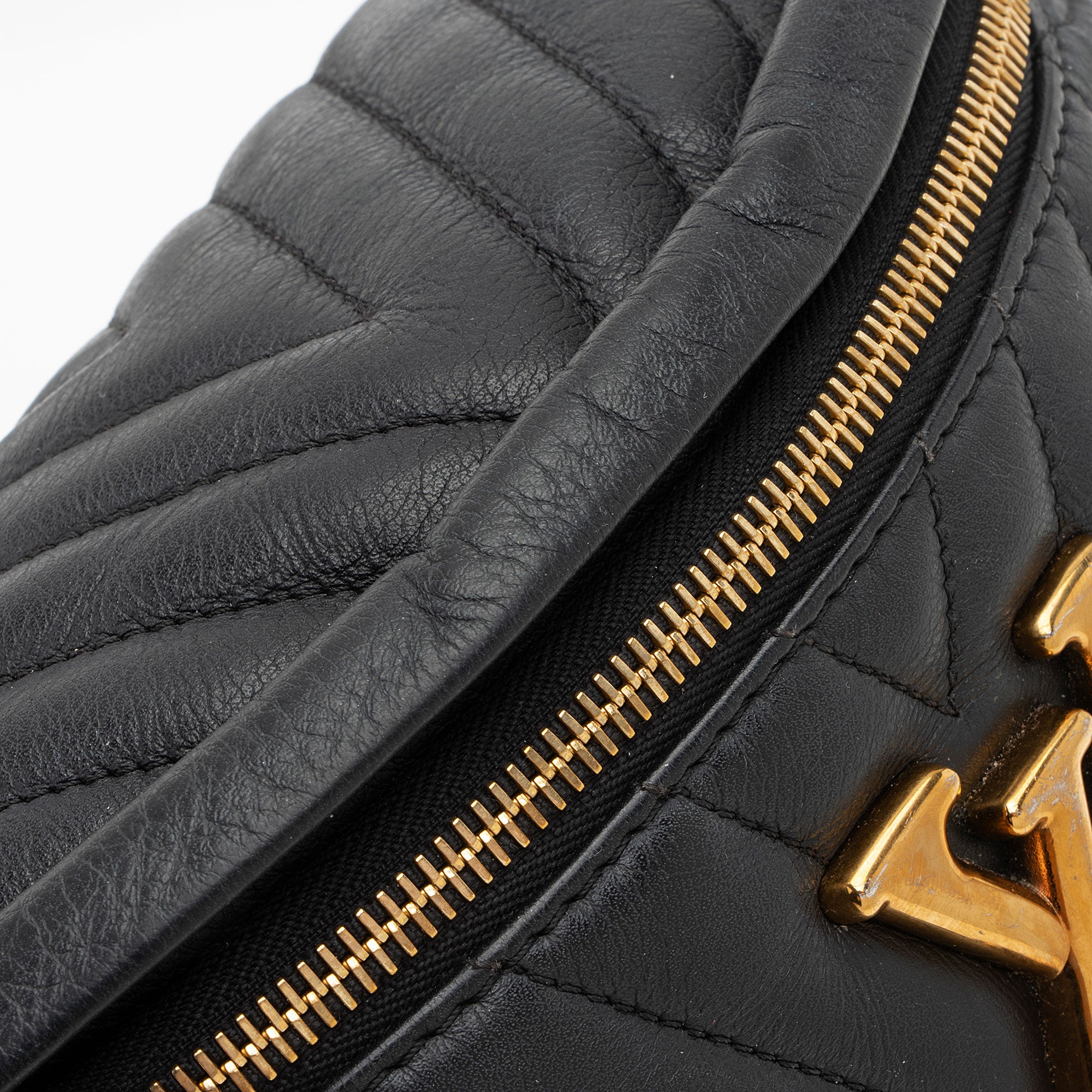 Louis Vuitton Calfskin New Wave Bumbag (SHF-A6VmnN)