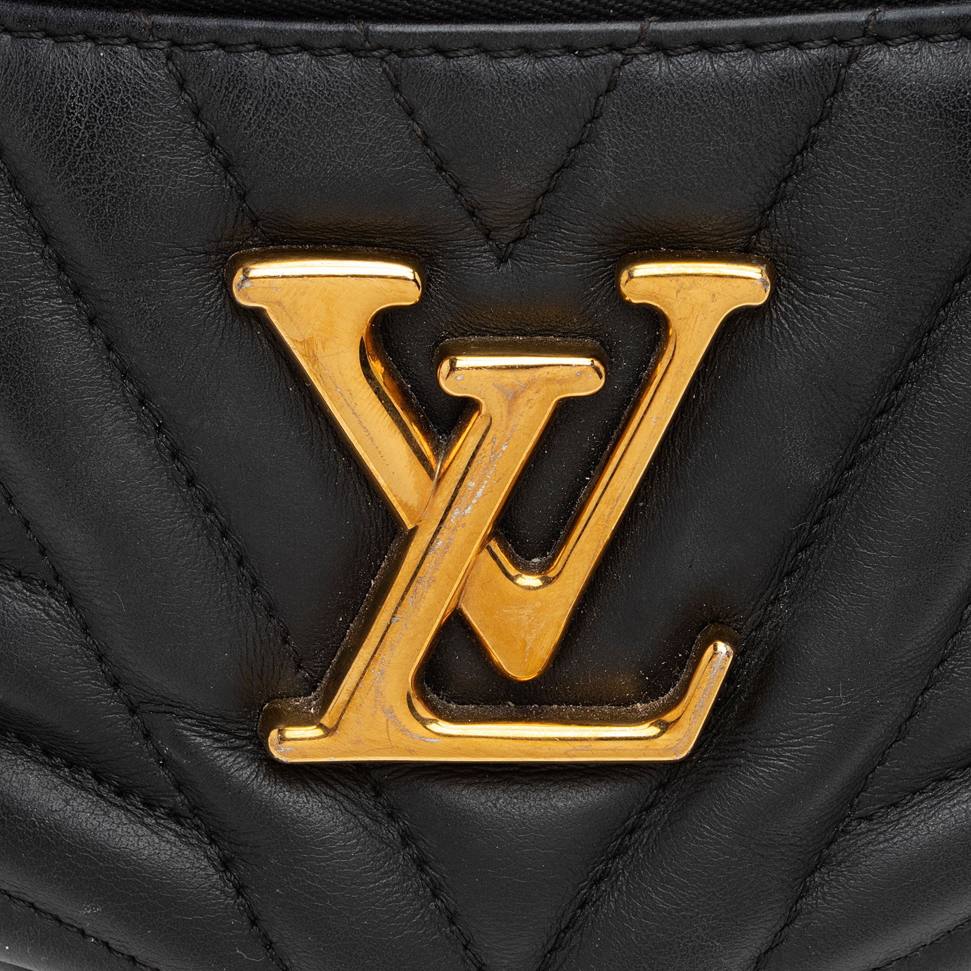 Louis Vuitton Calfskin New Wave Bumbag (SHF-X9NvBU)