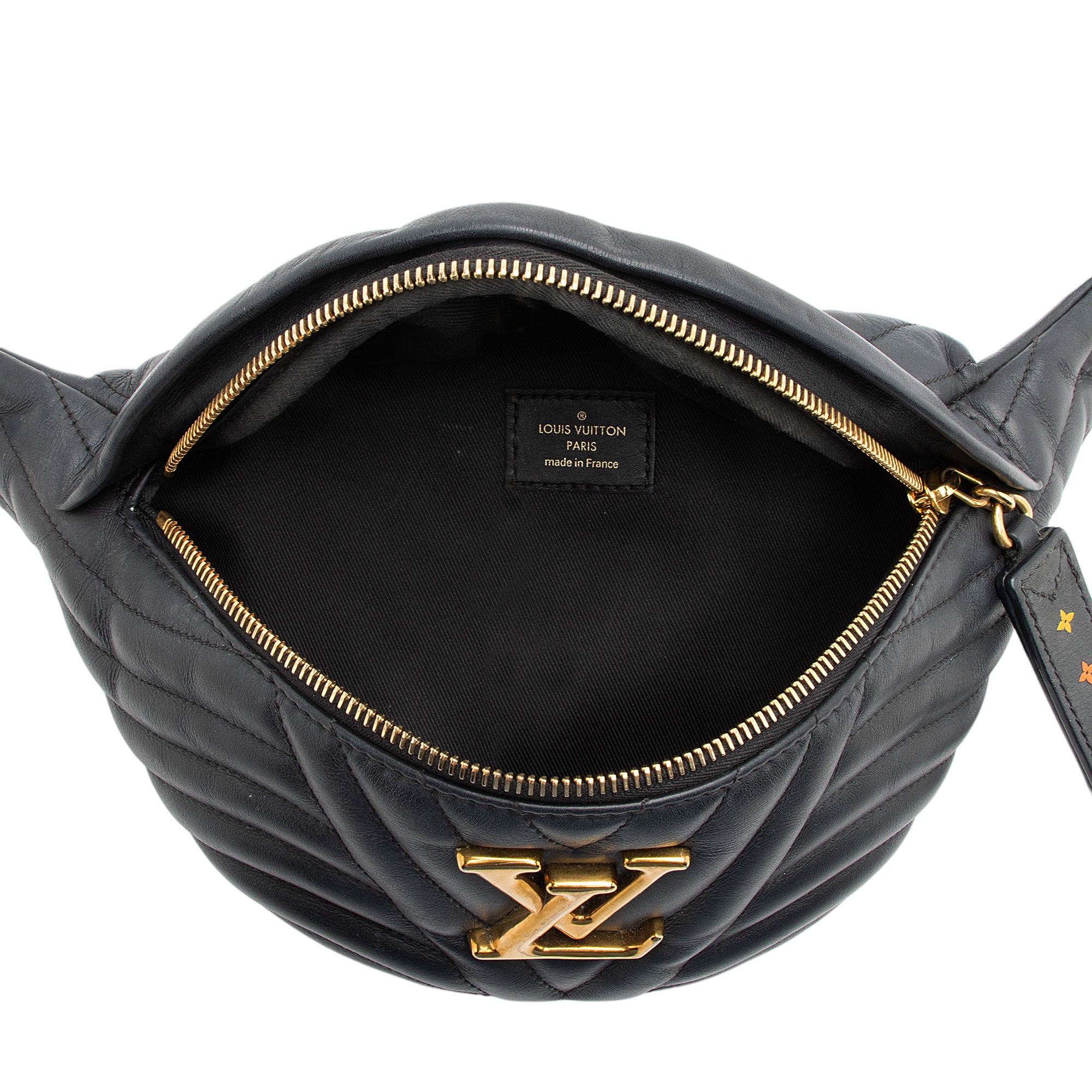 Louis Vuitton Calfskin New Wave Bumbag (SHF-X9NvBU)