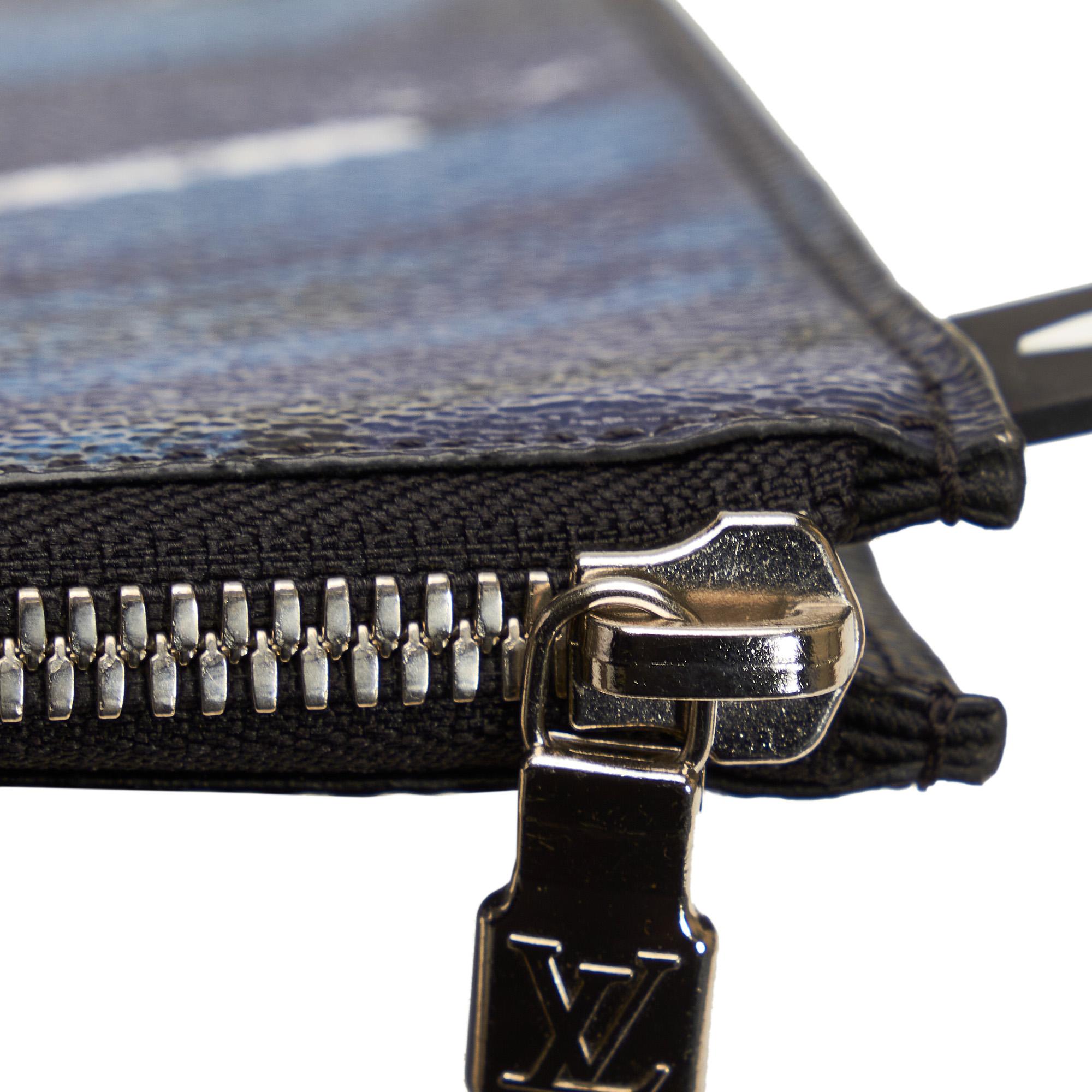 Louis Vuitton Camouflage Pochette Jour GM (SHG-XWmgDE)