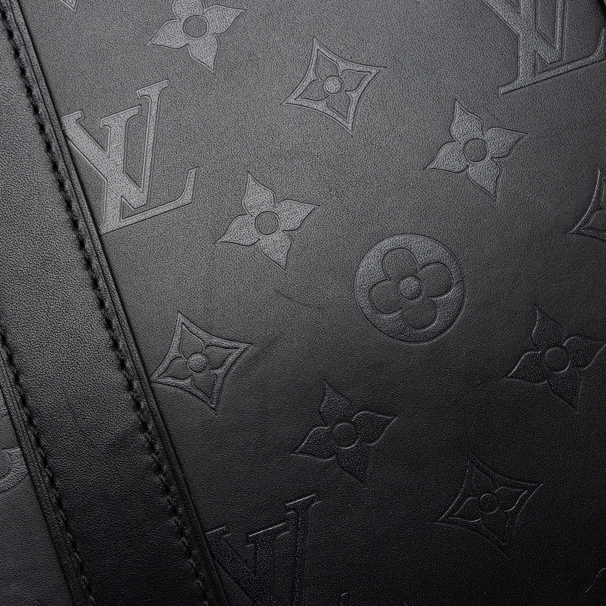 Louis Vuitton Cuir Plume Very GM Tote (SHF-Qik14X)
