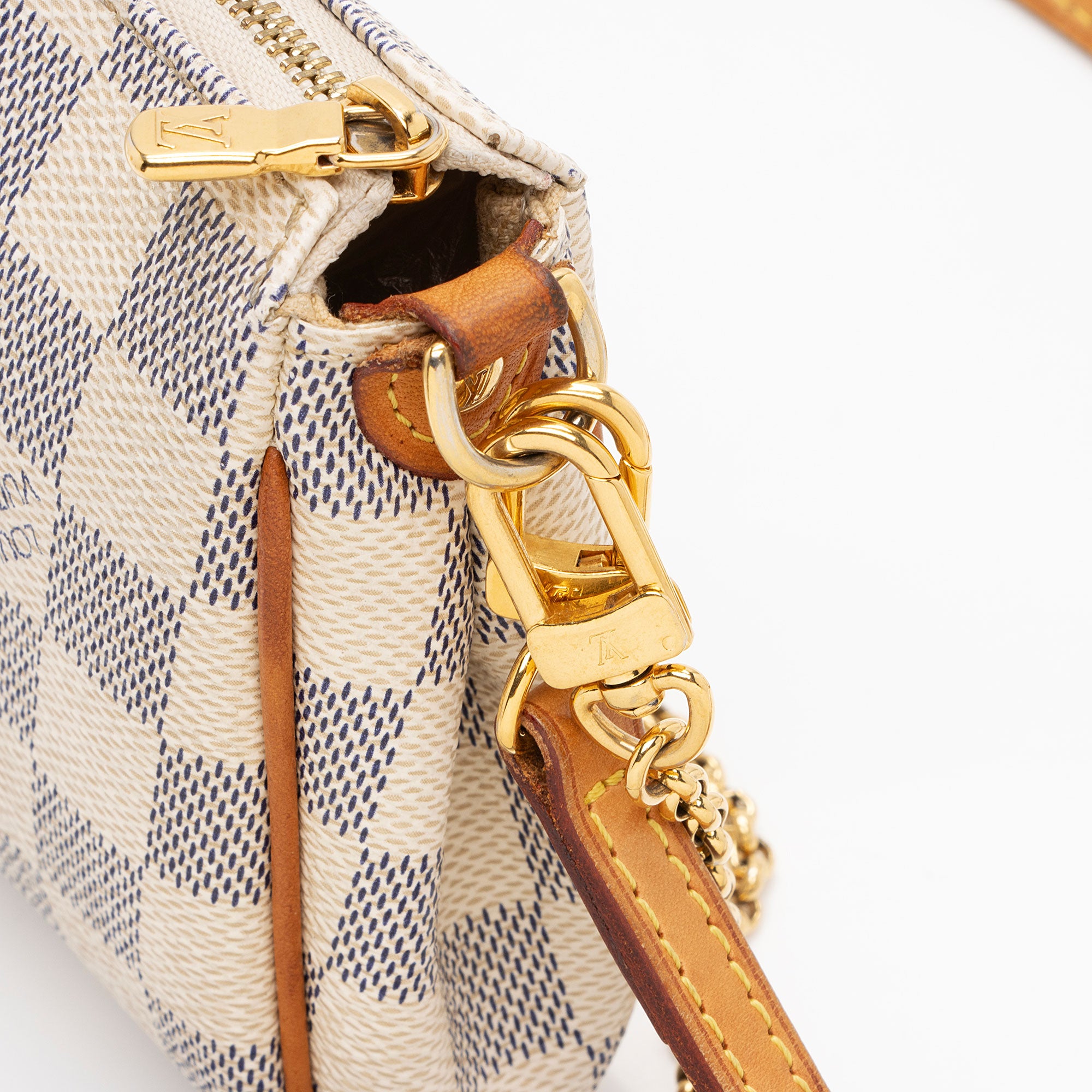 Louis Vuitton Damier Azur Eva Clutch (SHF-GmuHNh)