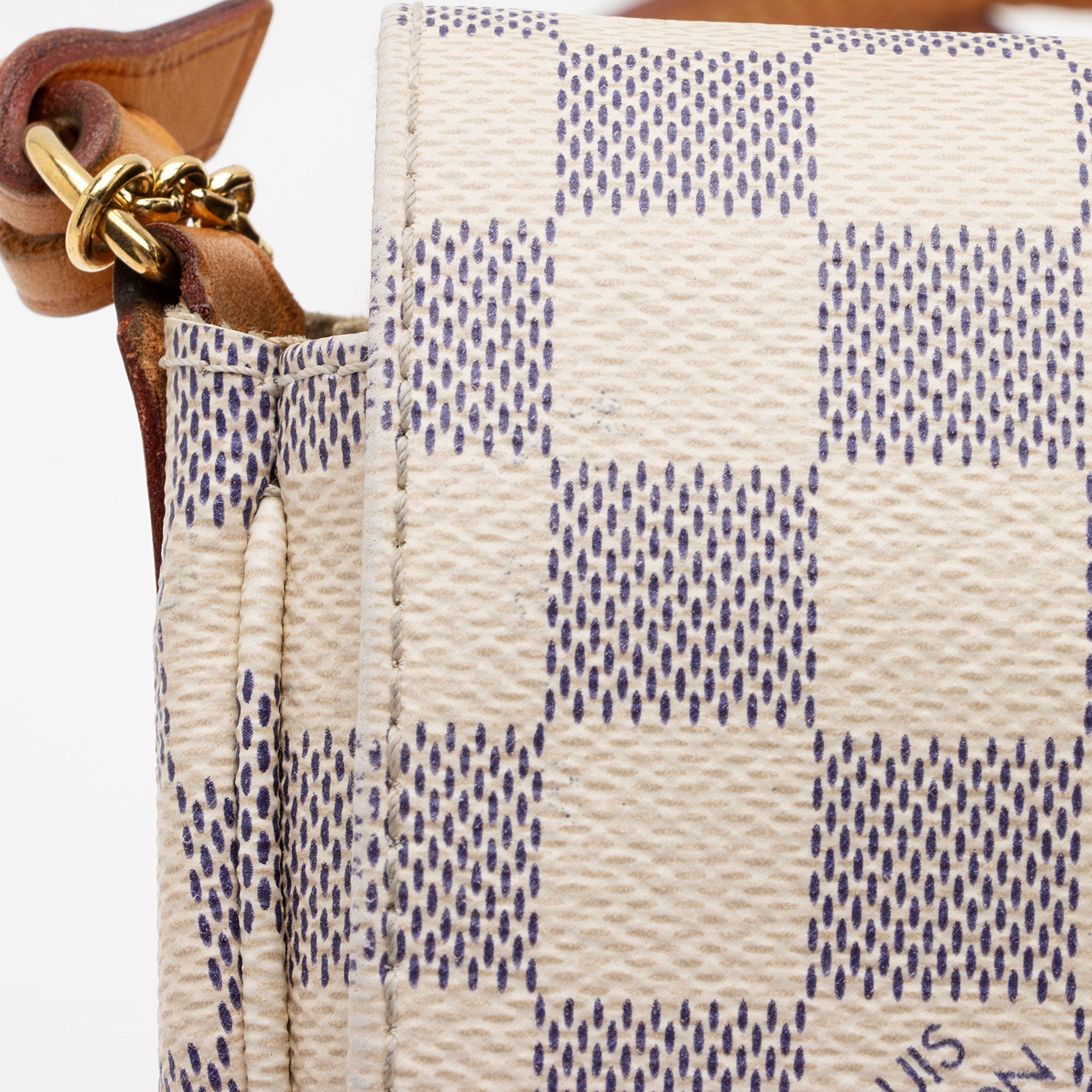 Louis Vuitton Damier Azur Favorite MM Shoulder Bag (SHF-juX6f7)