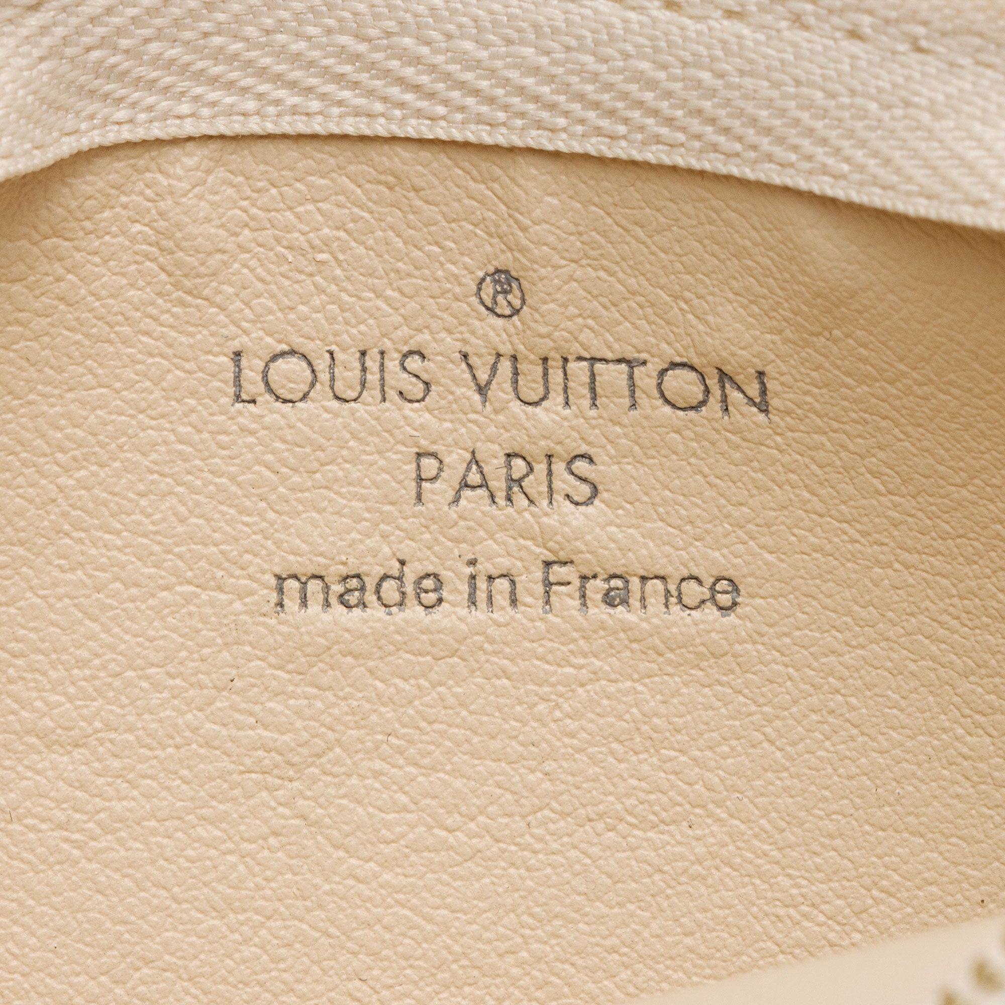 Louis Vuitton Damier Azur Josephine Wallet (SHF-cuQhJM)