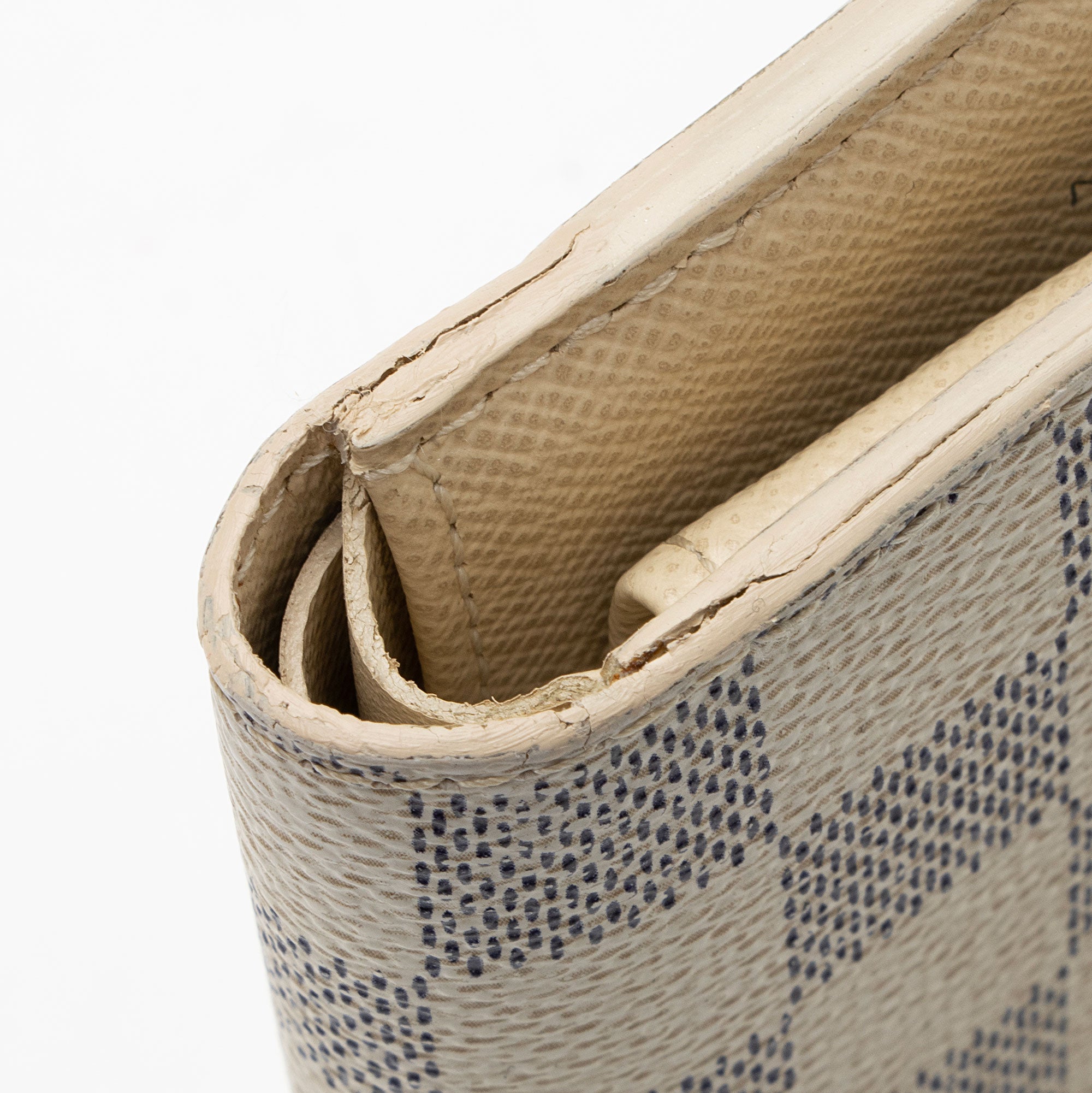 Louis Vuitton Damier Azur Marco Wallet (SHF-xKcHsh)