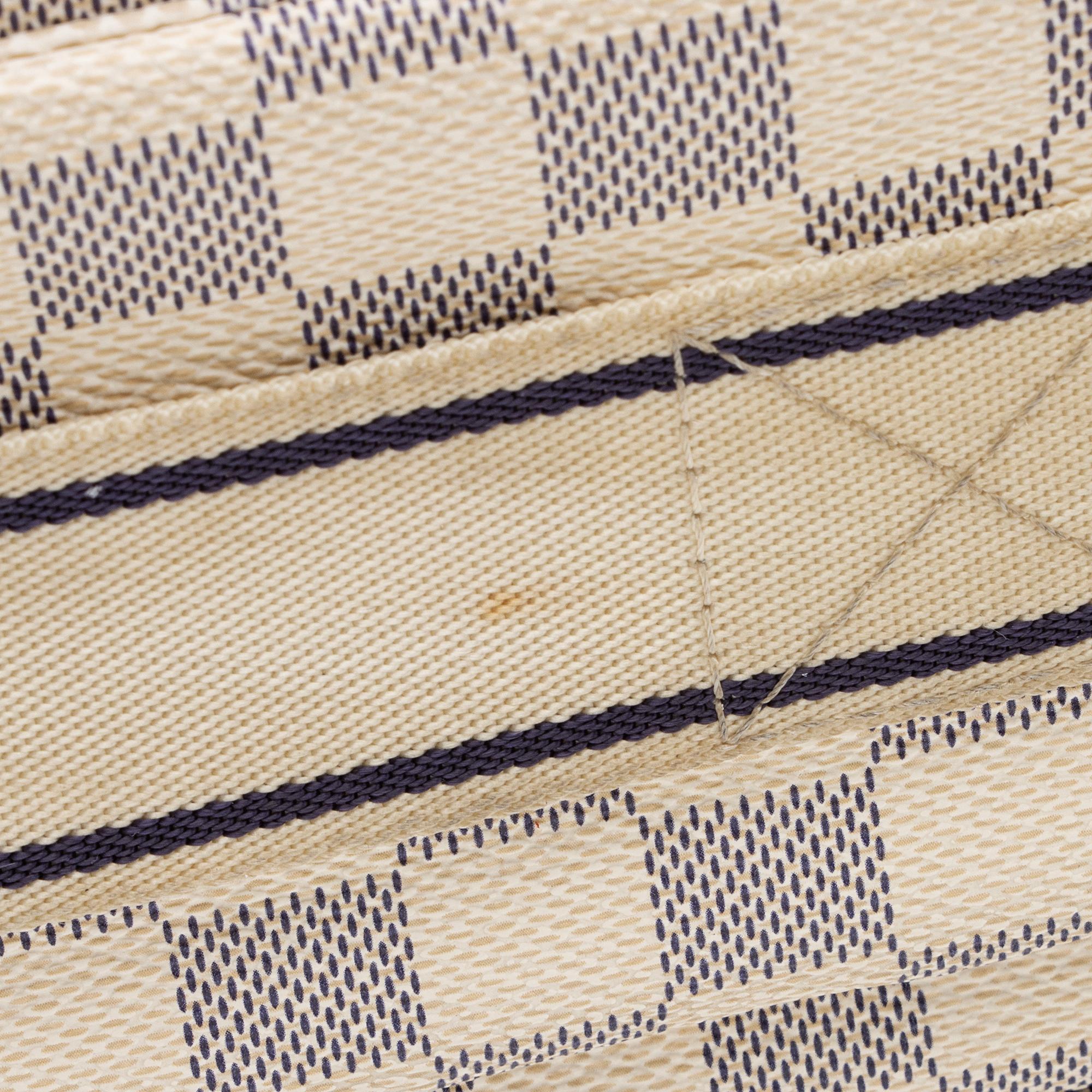 Louis Vuitton Damier Azur Naviglio Messenger Bag (SHF-FfGlsH)