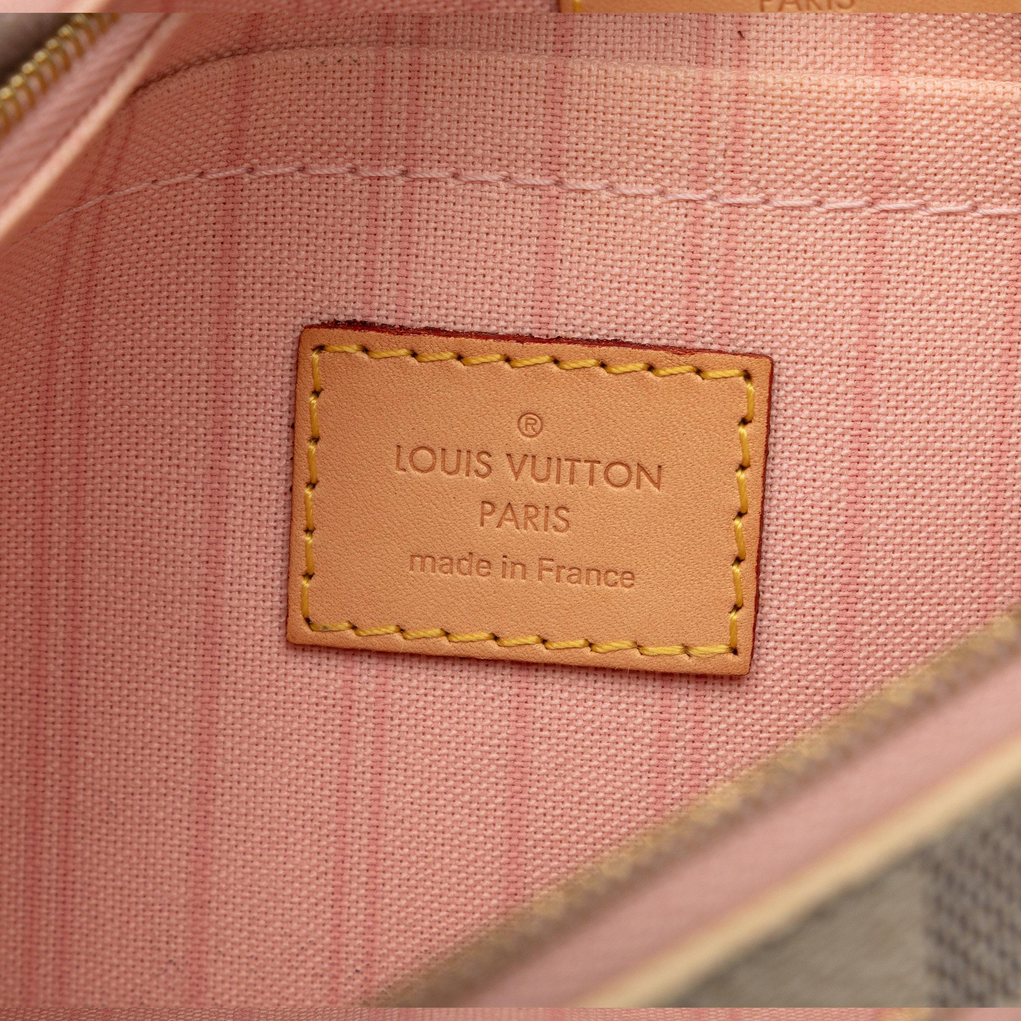 Louis Vuitton Damier Azur Neverfull MM Pouch (SHG-pnfWQ5)