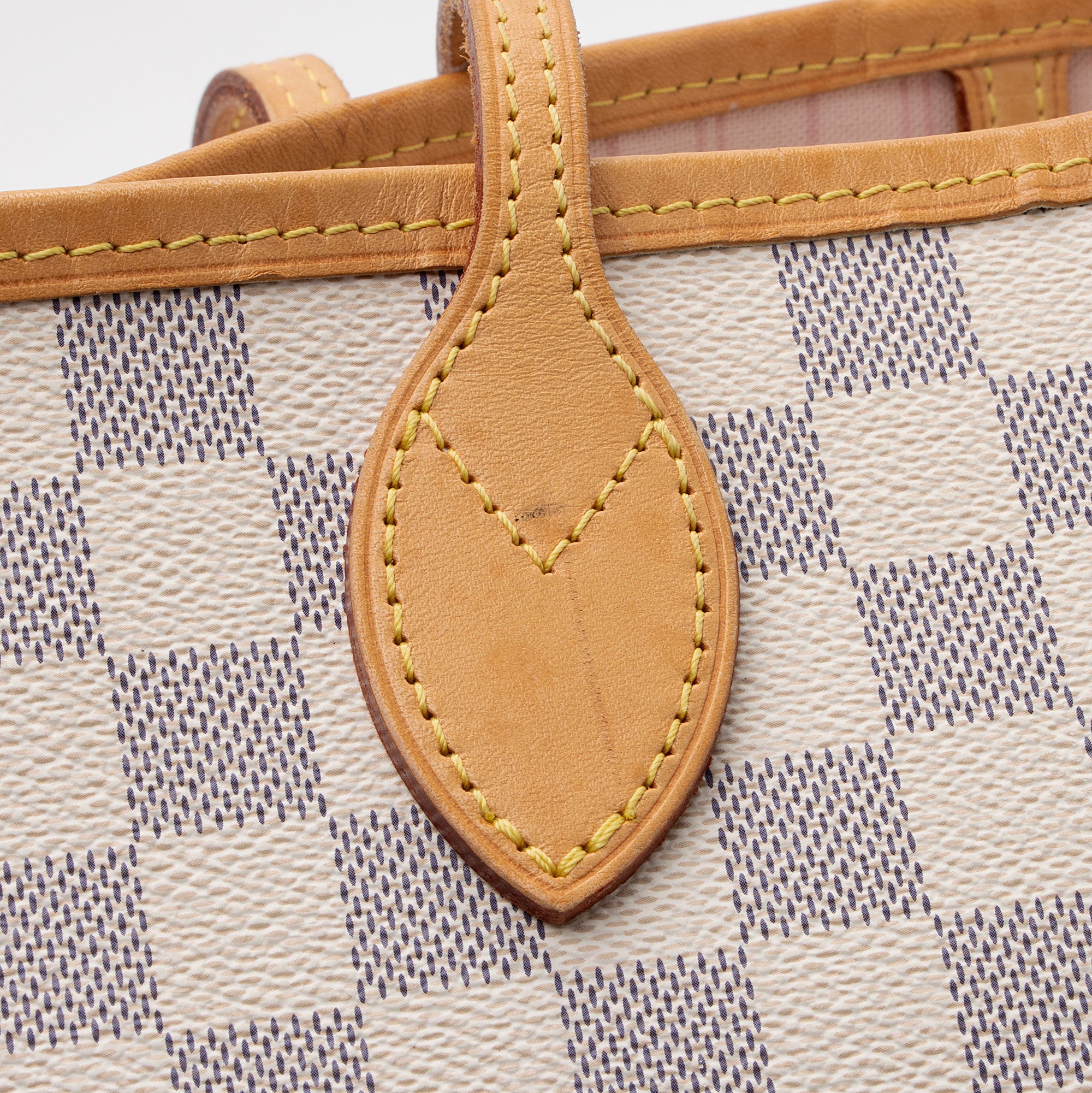 Louis Vuitton Damier Azur Neverfull MM Tote (SHF-qjLpho)