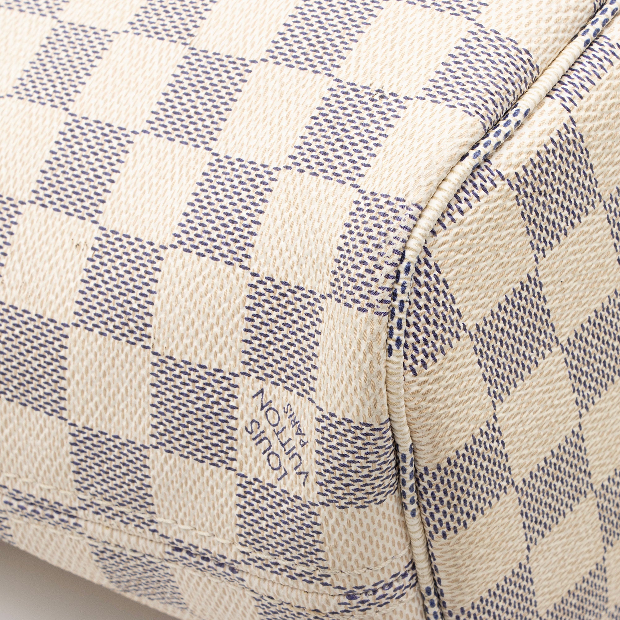 Louis Vuitton Damier Azur Neverfull PM Tote (SHF-J4KzAC)