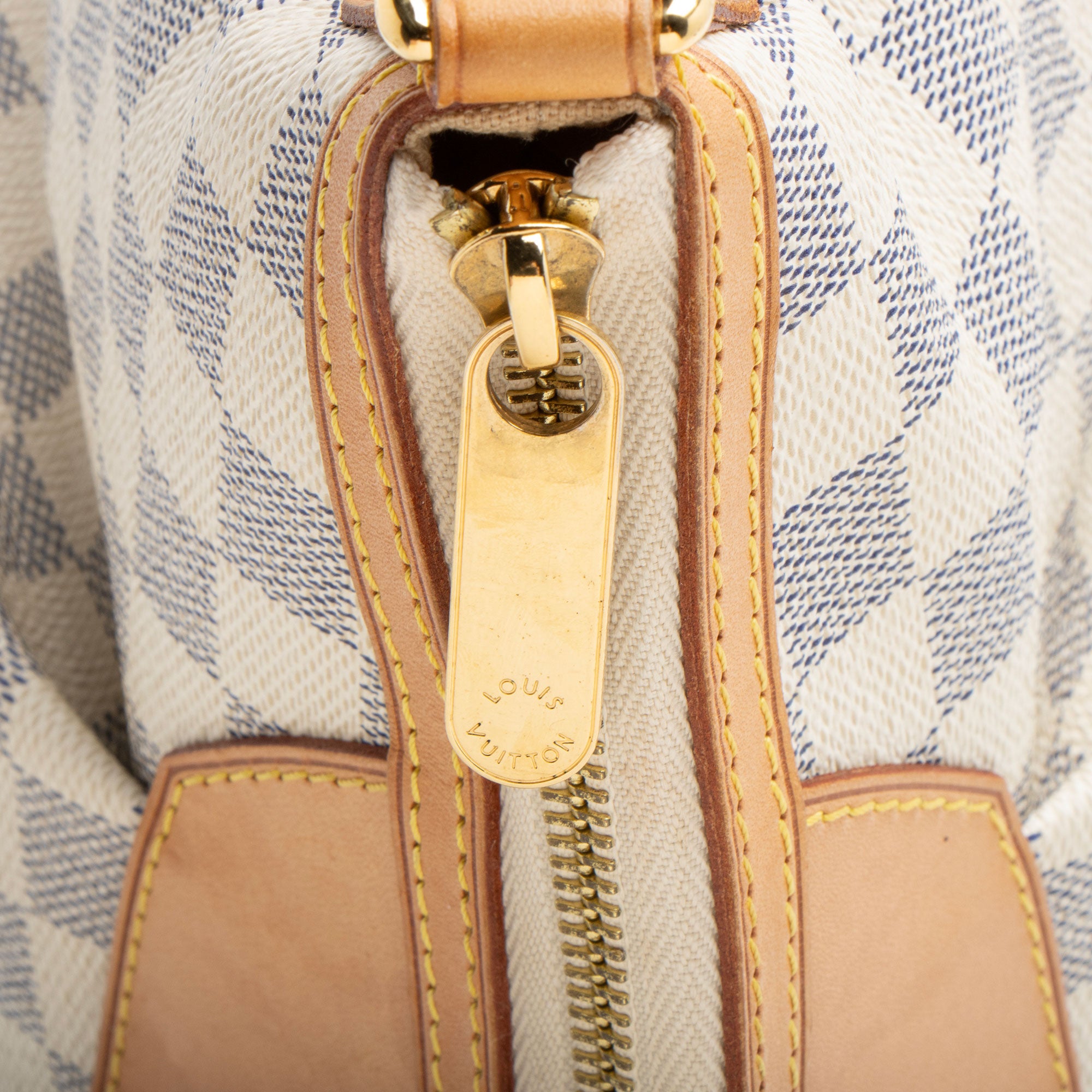 Louis Vuitton Damier Azur Siracusa PM Shoulder Bag (SHF-WuMHEZ)