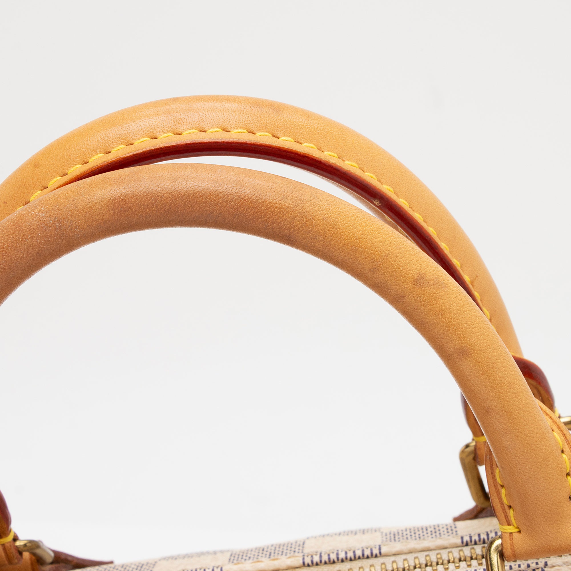 Louis Vuitton Damier Azur Speedy 35 Satchel (SHF-9Vy8ov)