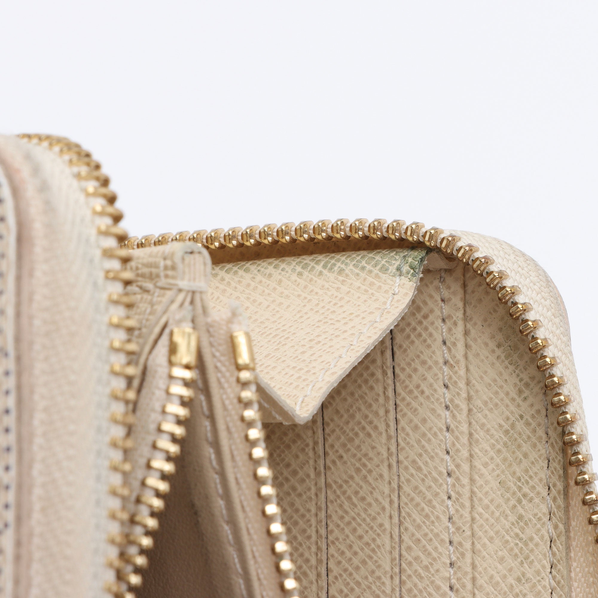 Louis Vuitton Damier Azur Zippy Wallet (SHF-oD8Bbk)