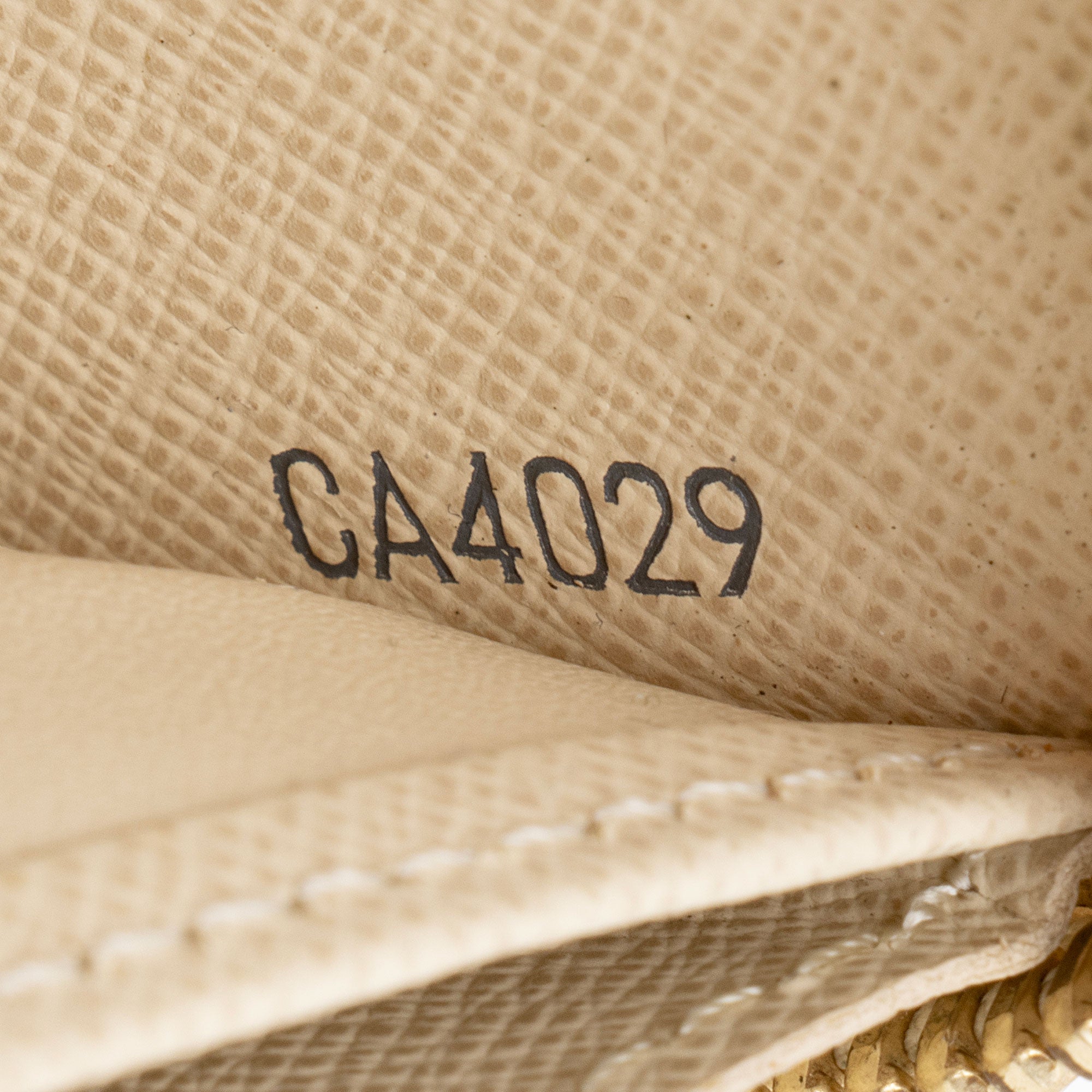 Louis Vuitton Damier Azur Zippy Wallet (SHF-7NTsQk)