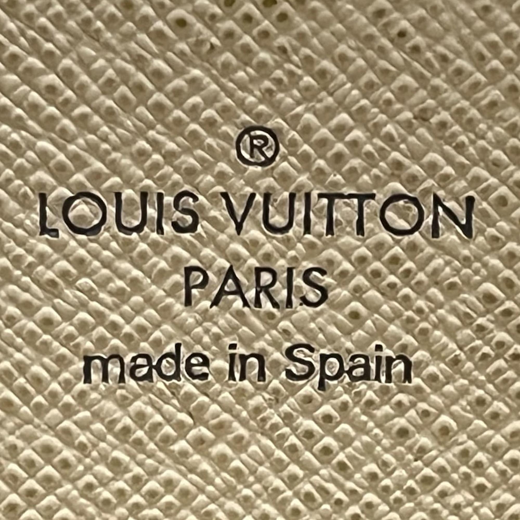 Louis Vuitton Damier Azur Zippy Wallet (SHG-0K6dmk)