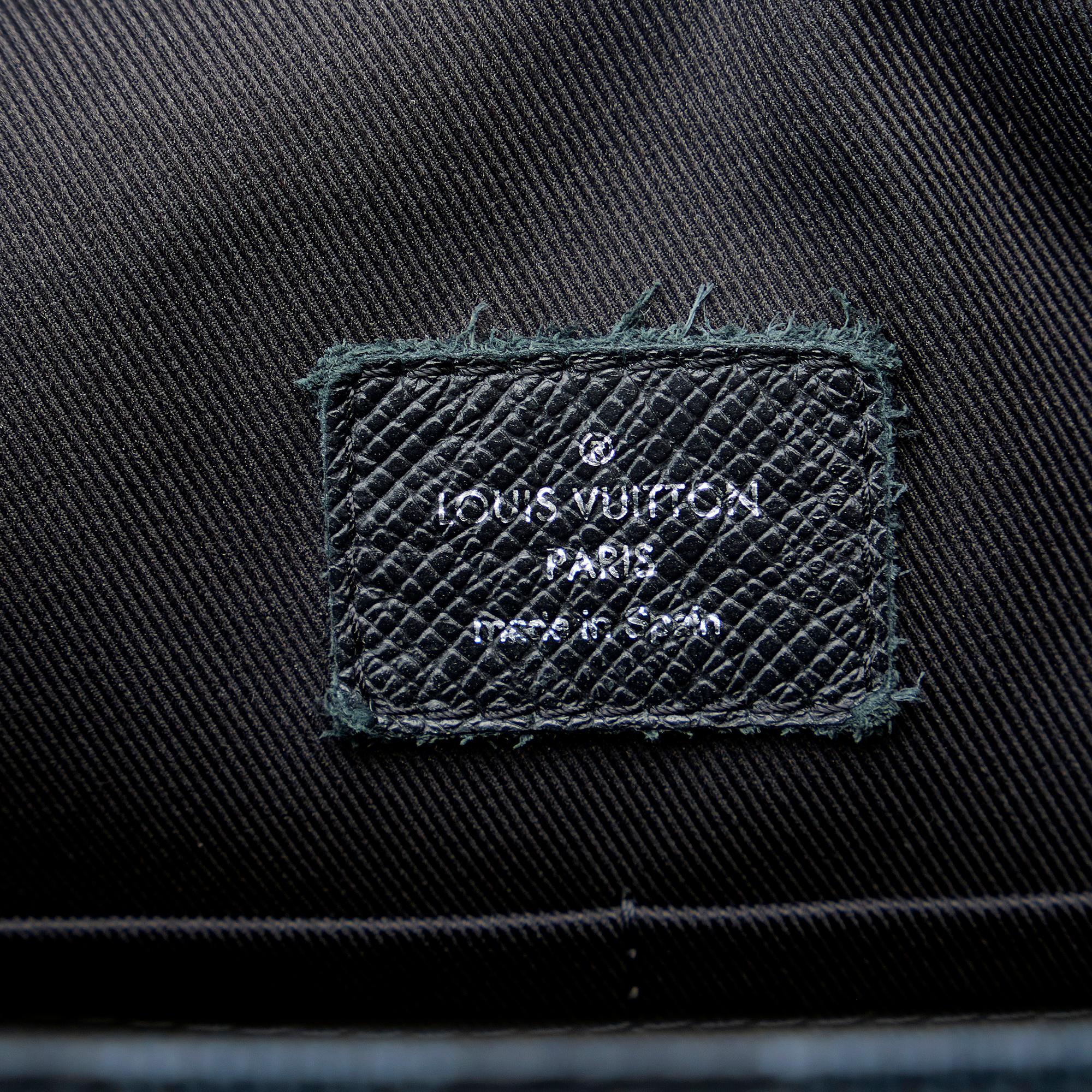 Louis Vuitton Damier Cobalt Matchpoint Messenger (SHG-r6Zfrr)