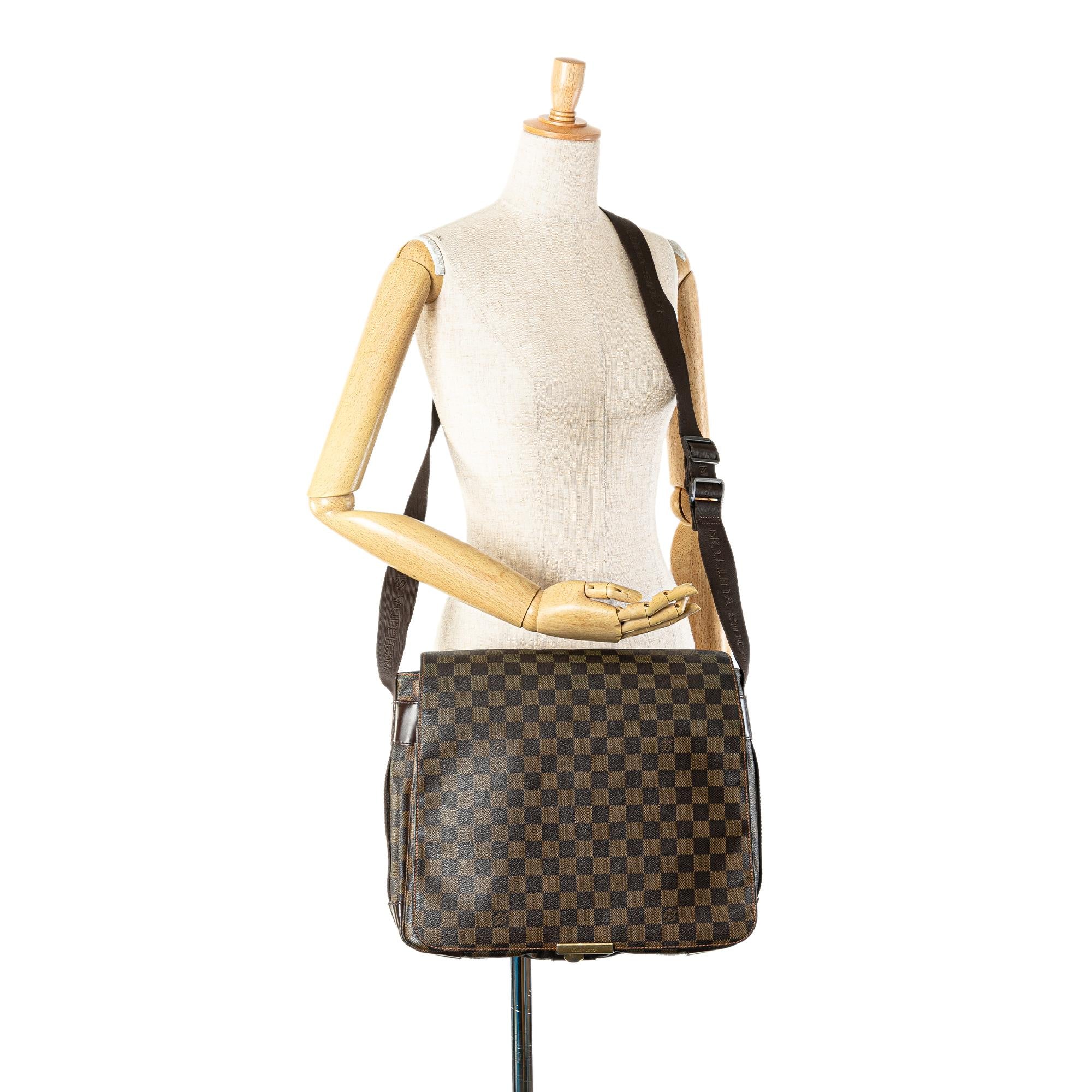 Louis Vuitton Damier Ebene Bastille