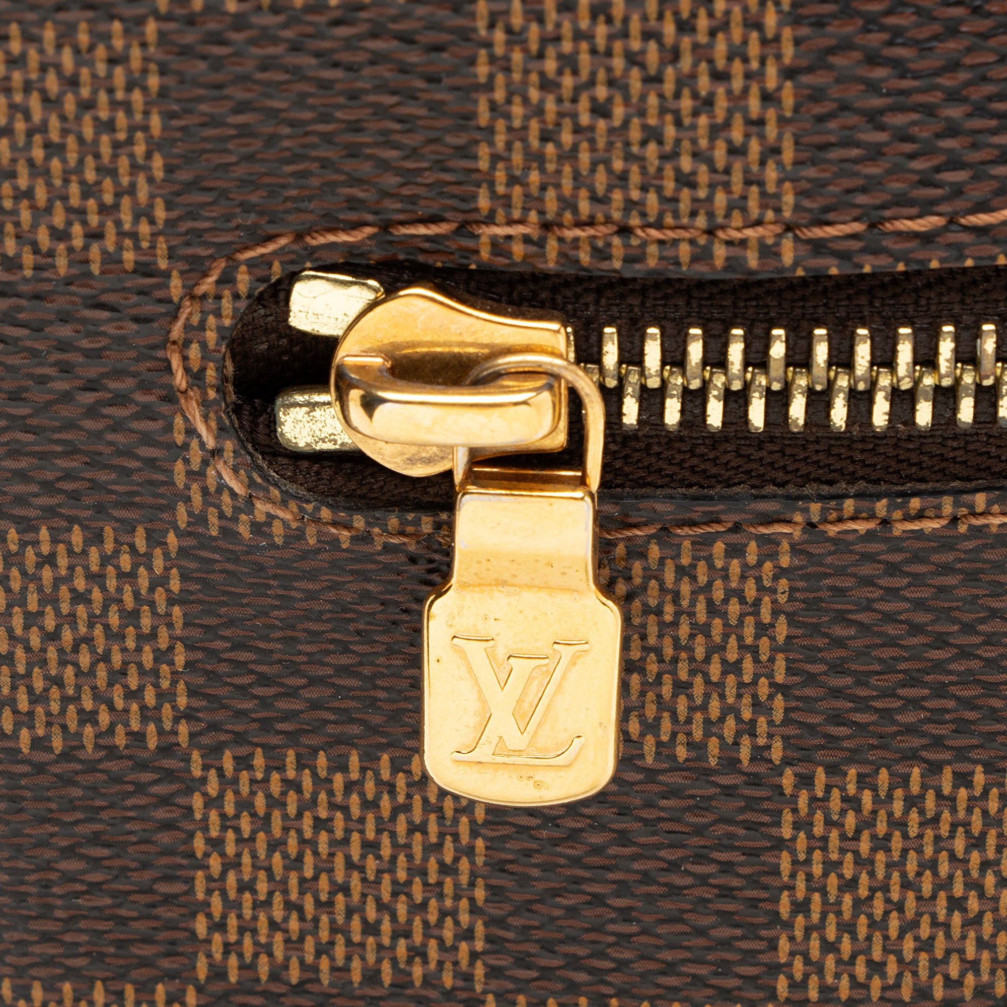 Louis Vuitton Damier Ebene Brooklyn MM Messenger