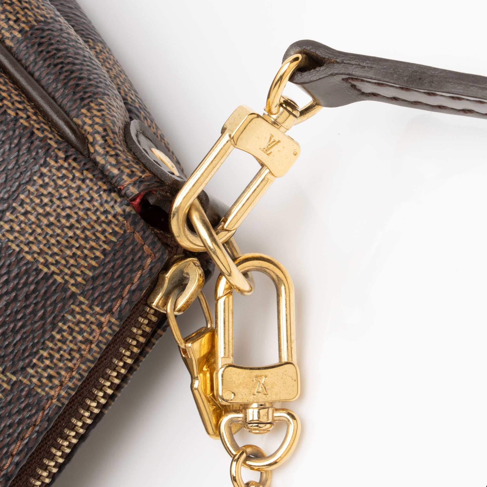 Louis Vuitton Damier Ebene Eva Clutch (SHF-rhasRf)
