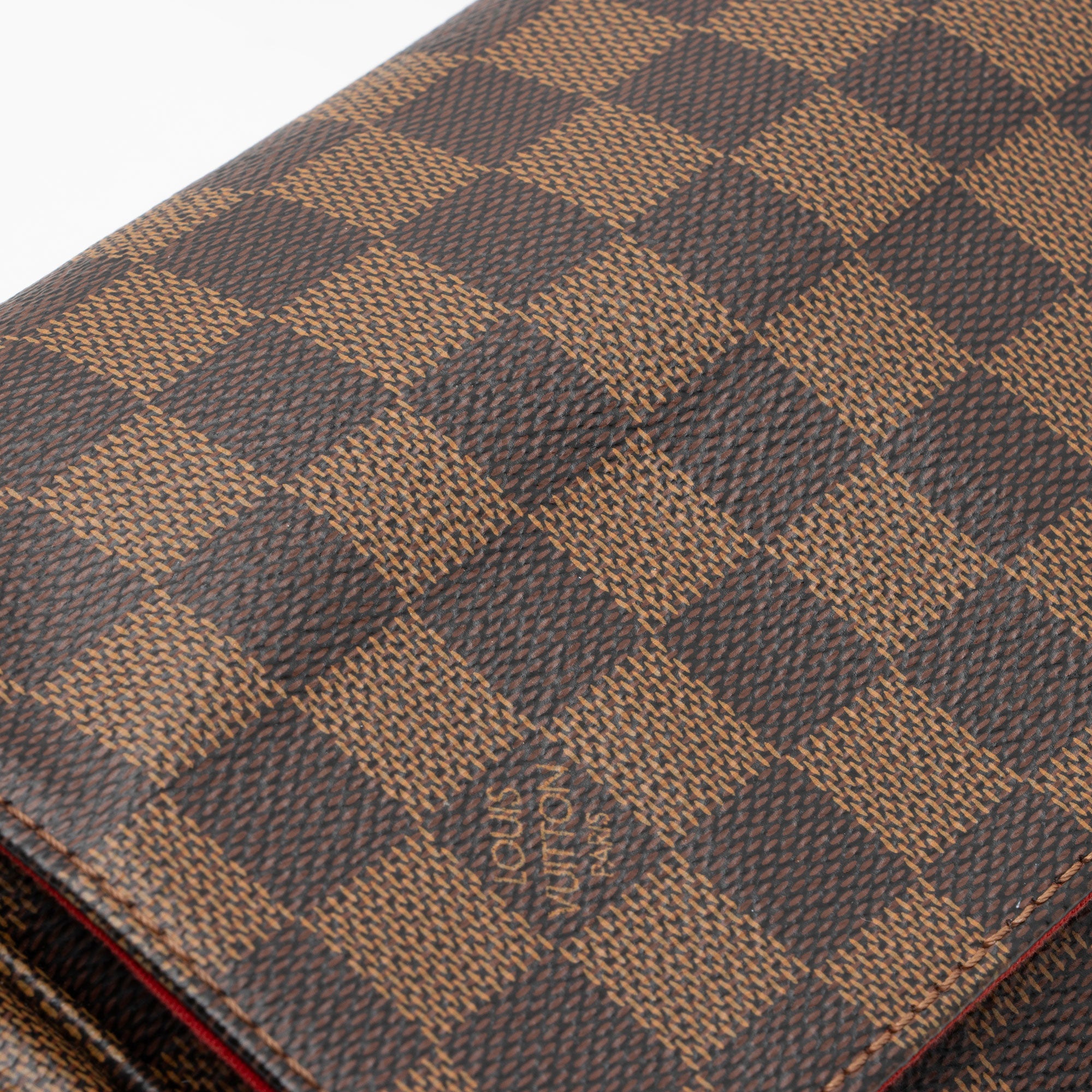 Louis Vuitton Damier Ebene Favorite MM Shoulder Bag (SHF-drGeqd)