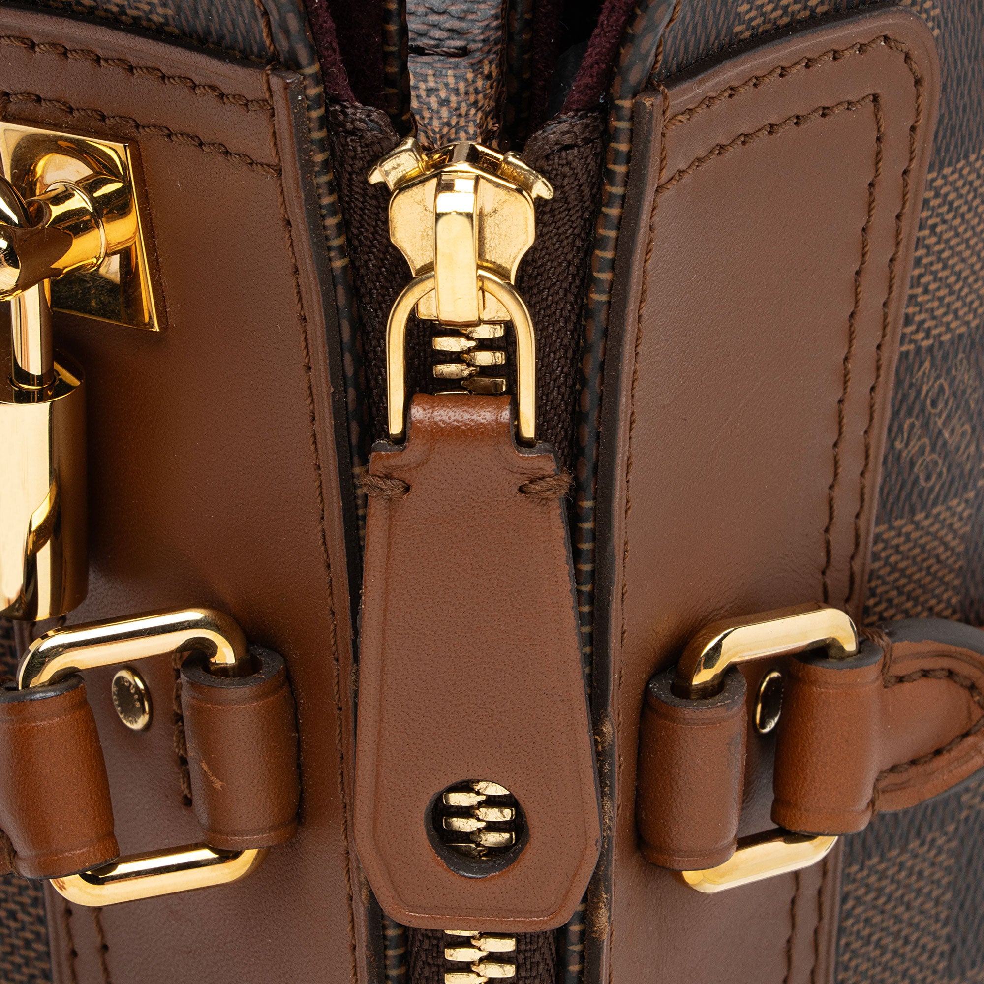 Louis Vuitton Damier Ebene Greenwich Satchel (SHF-hT7MVT)