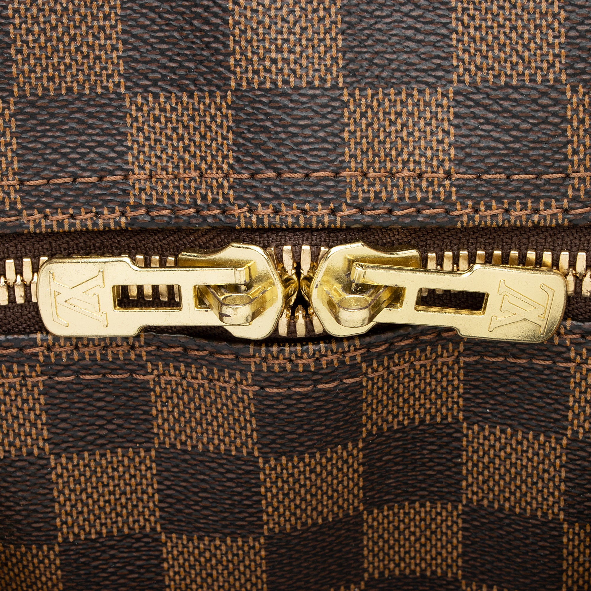 Louis Vuitton Damier Ebene Keepall Bandouliere 55 Duffle Bag (SHF-oHjWTD)