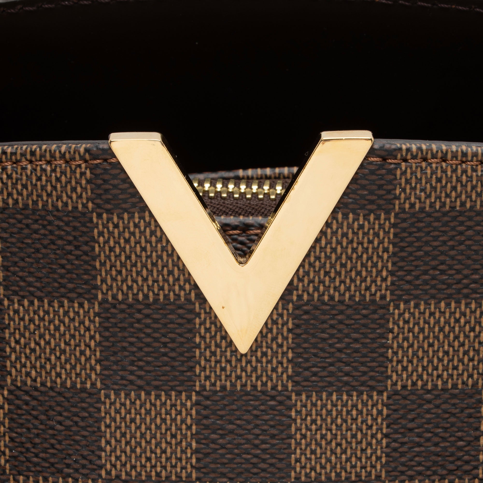 Louis Vuitton Damier Ebene Kensington Bowling Satchel (SHF-OyYSEG)