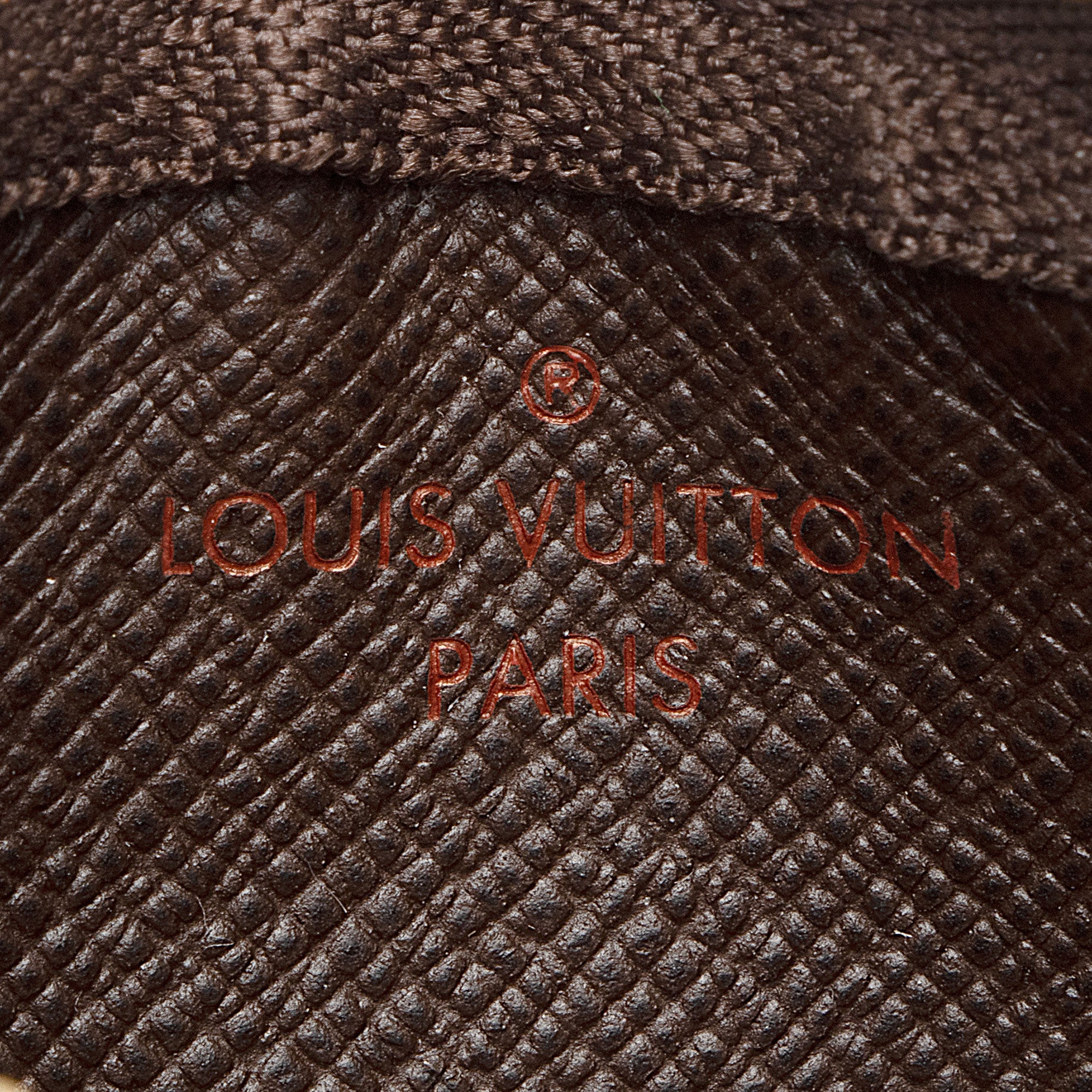 Louis Vuitton Damier Ebene Key Pouch (SHF-hhCQrk)