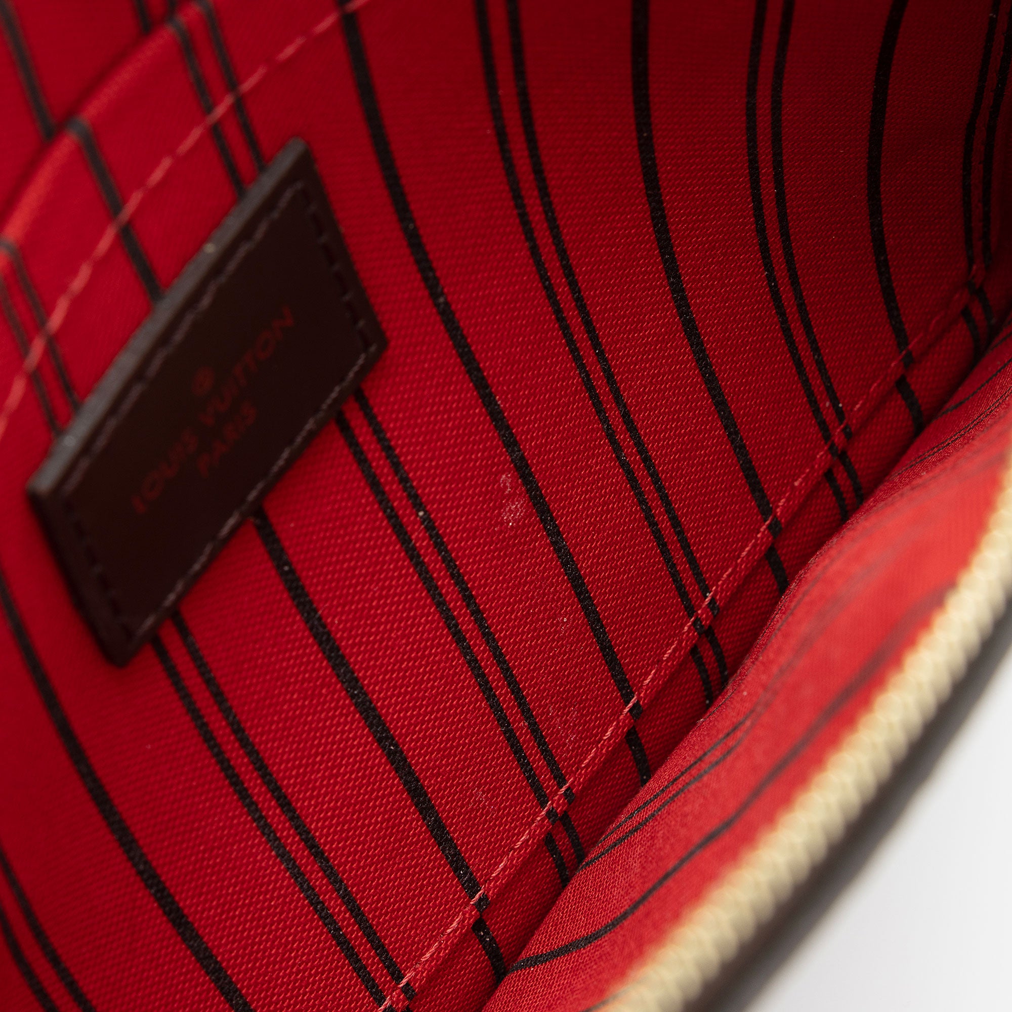 Louis Vuitton Damier Ebene Neverfull MM Pochette (SHF-pl5qAi)