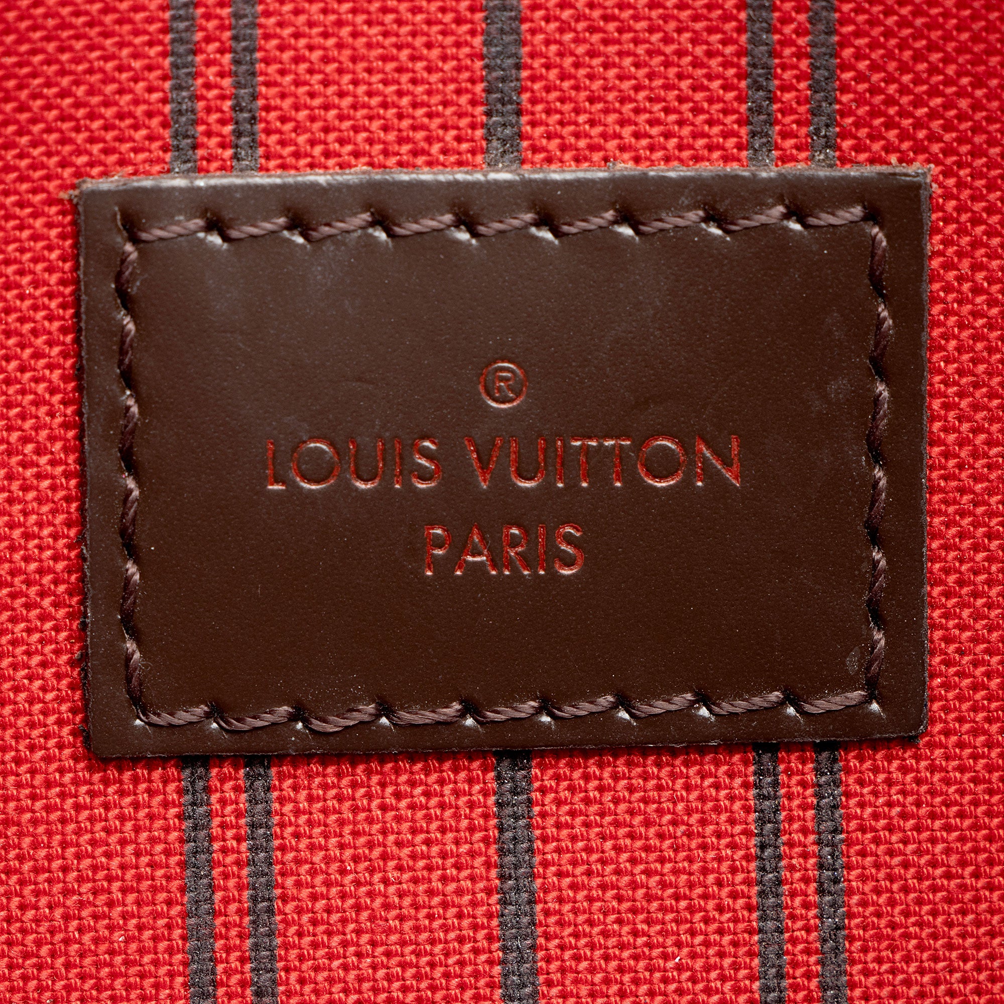 Louis Vuitton Damier Ebene Neverfull MM Pochette